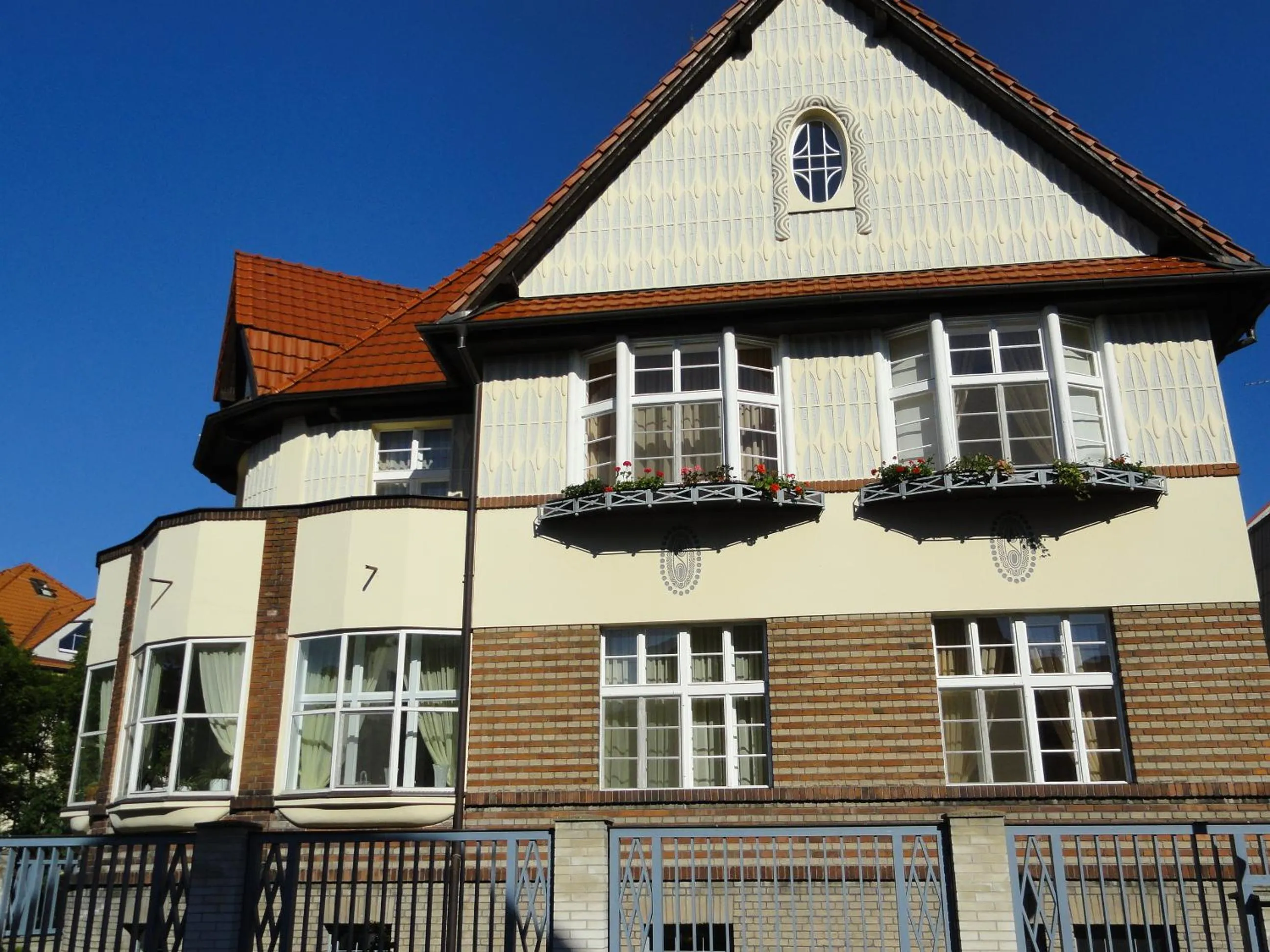 Property building in Villa A. Malka