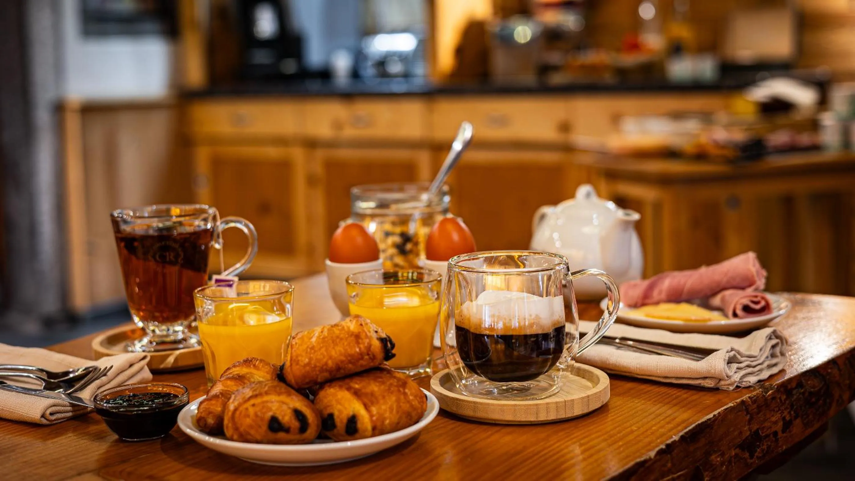 Breakfast in Hôtel - Restaurant Le Couchetat