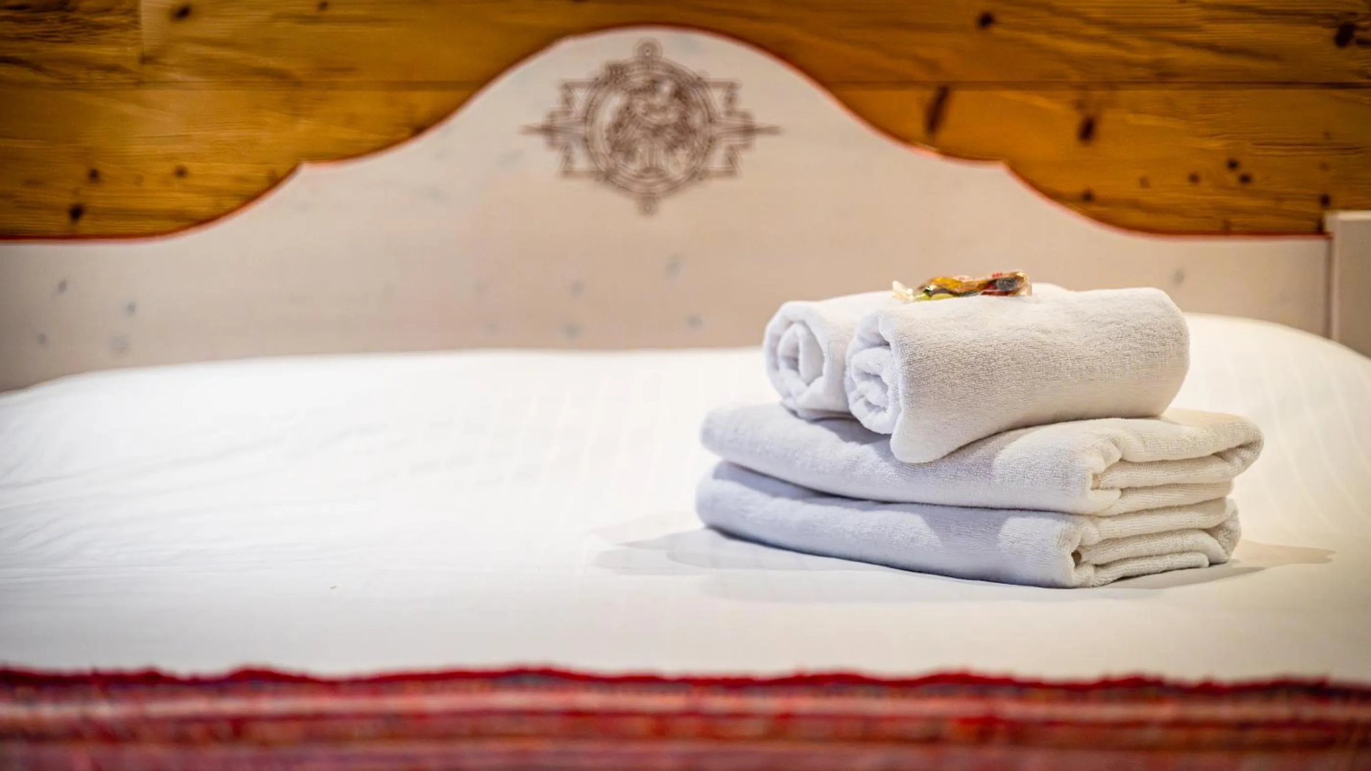 Bed in Hôtel - Restaurant Le Couchetat