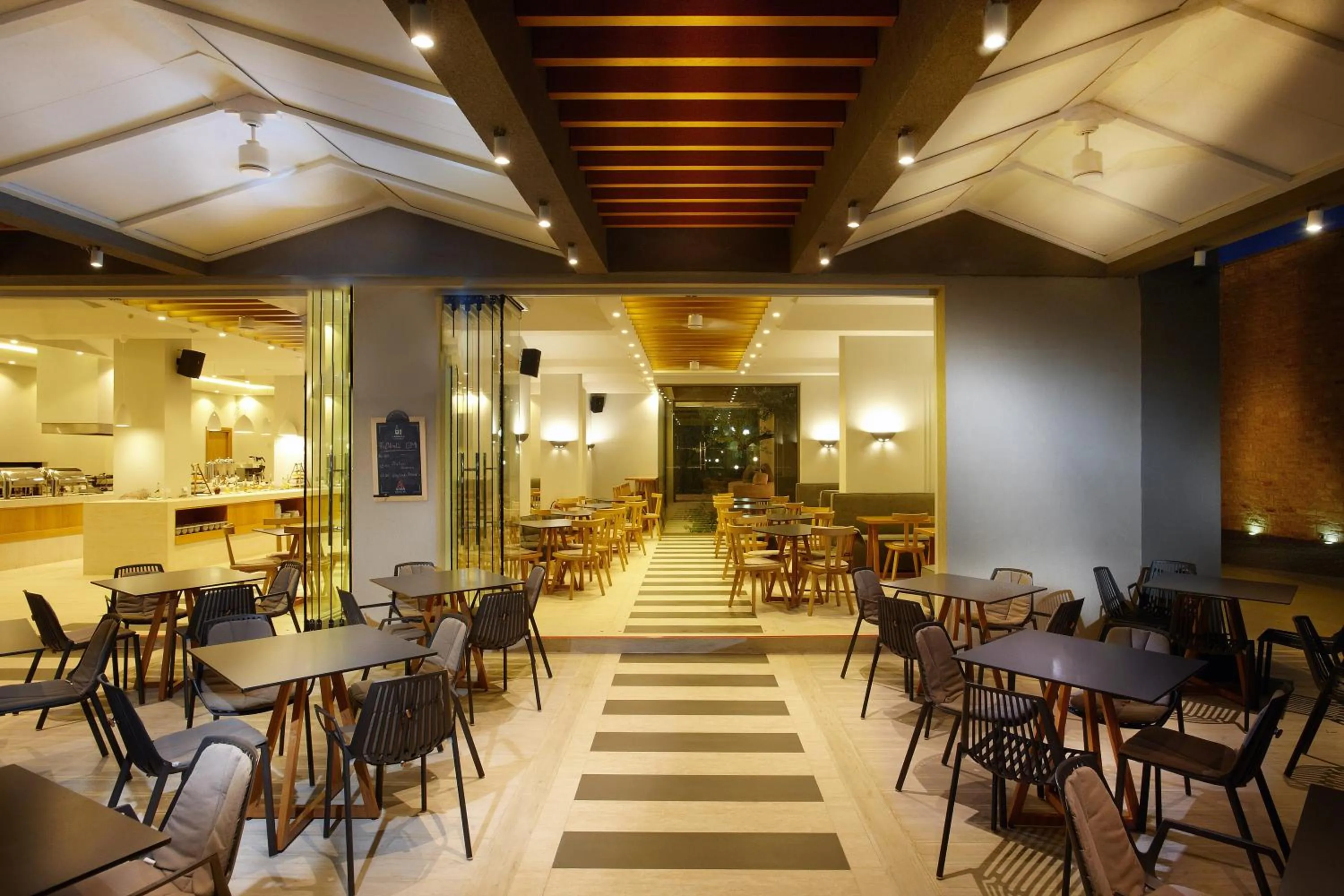 Restaurant/places to eat in Anna's House