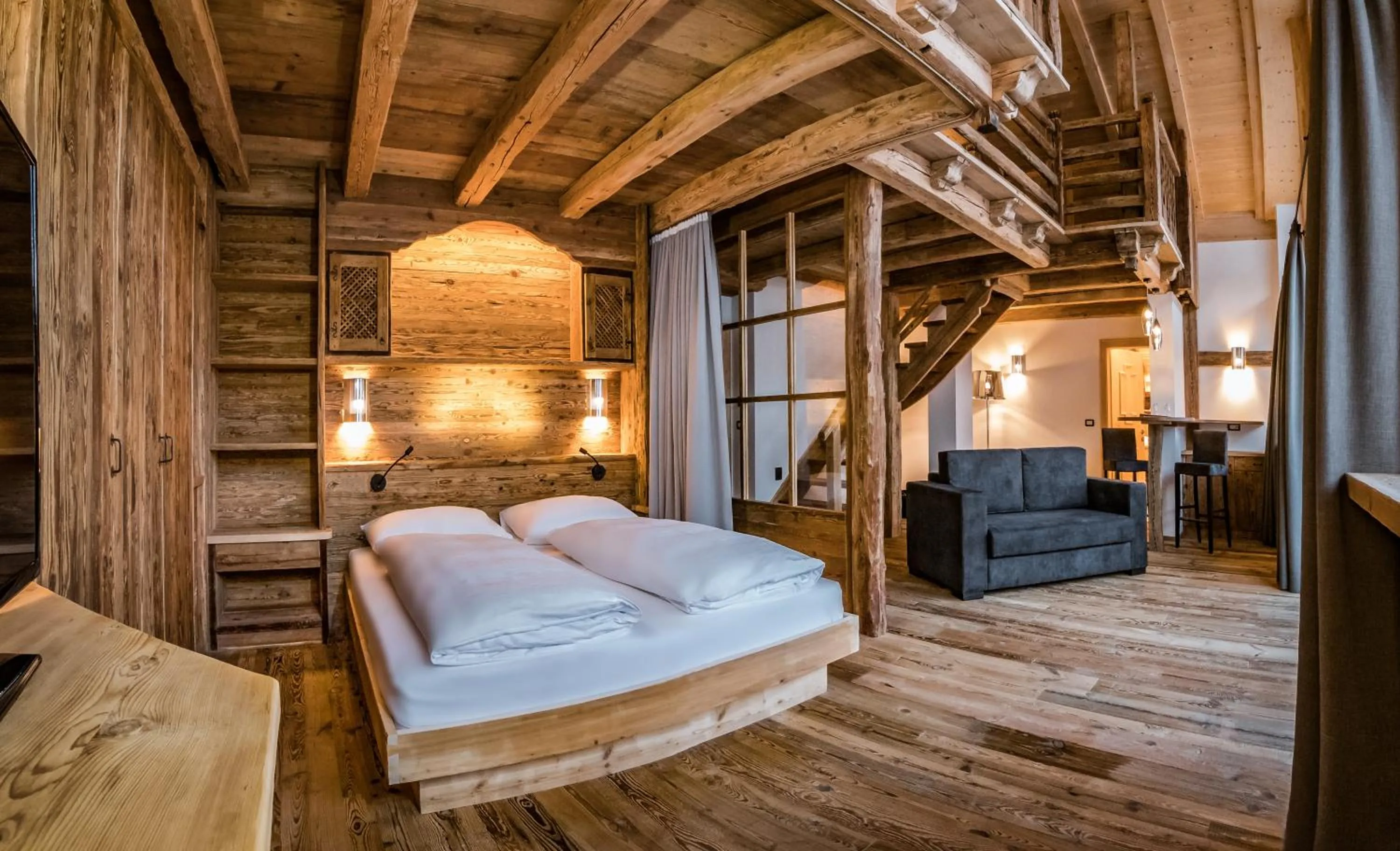 Bed in Alpenhotel Plaza