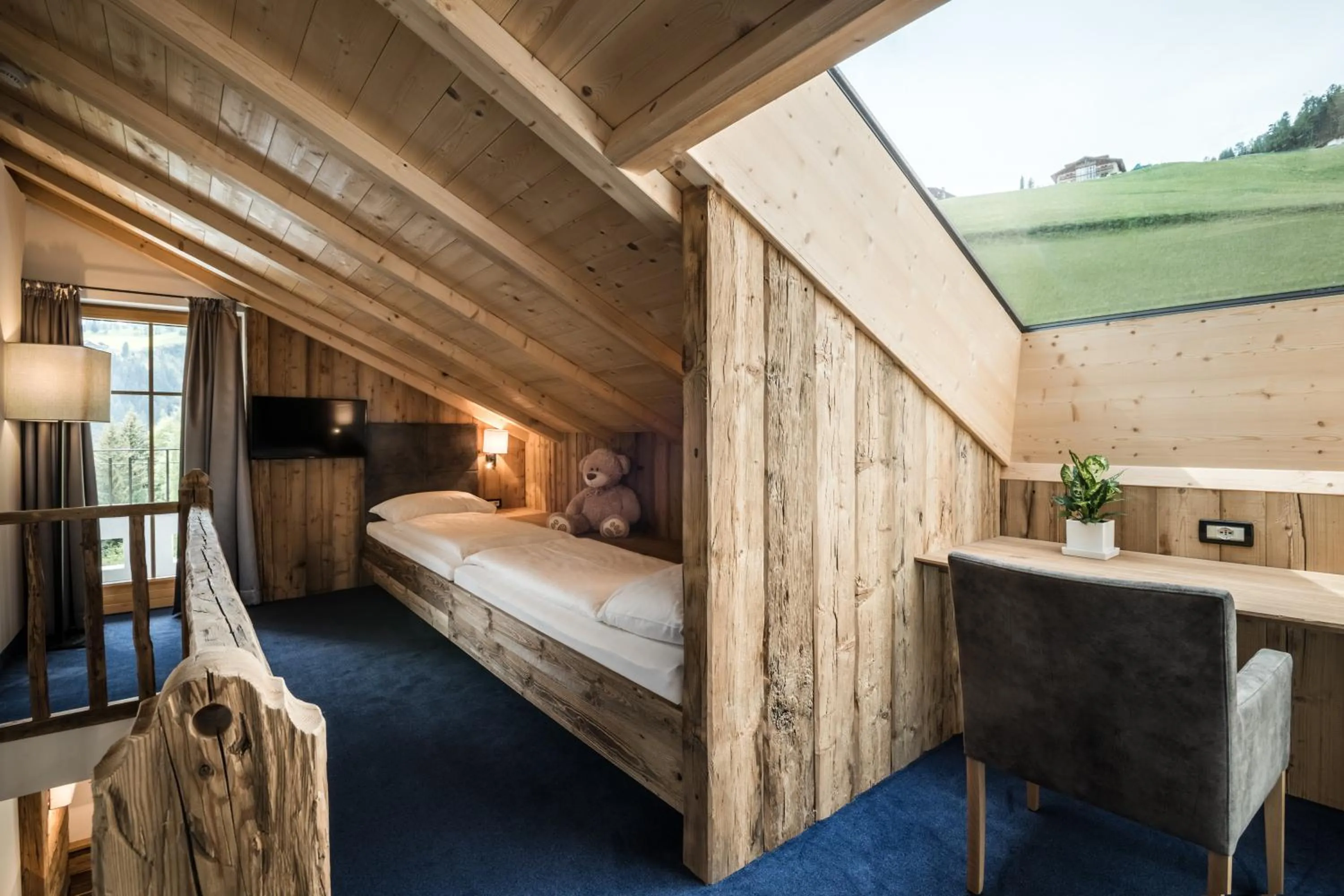 Bed in Alpenhotel Plaza