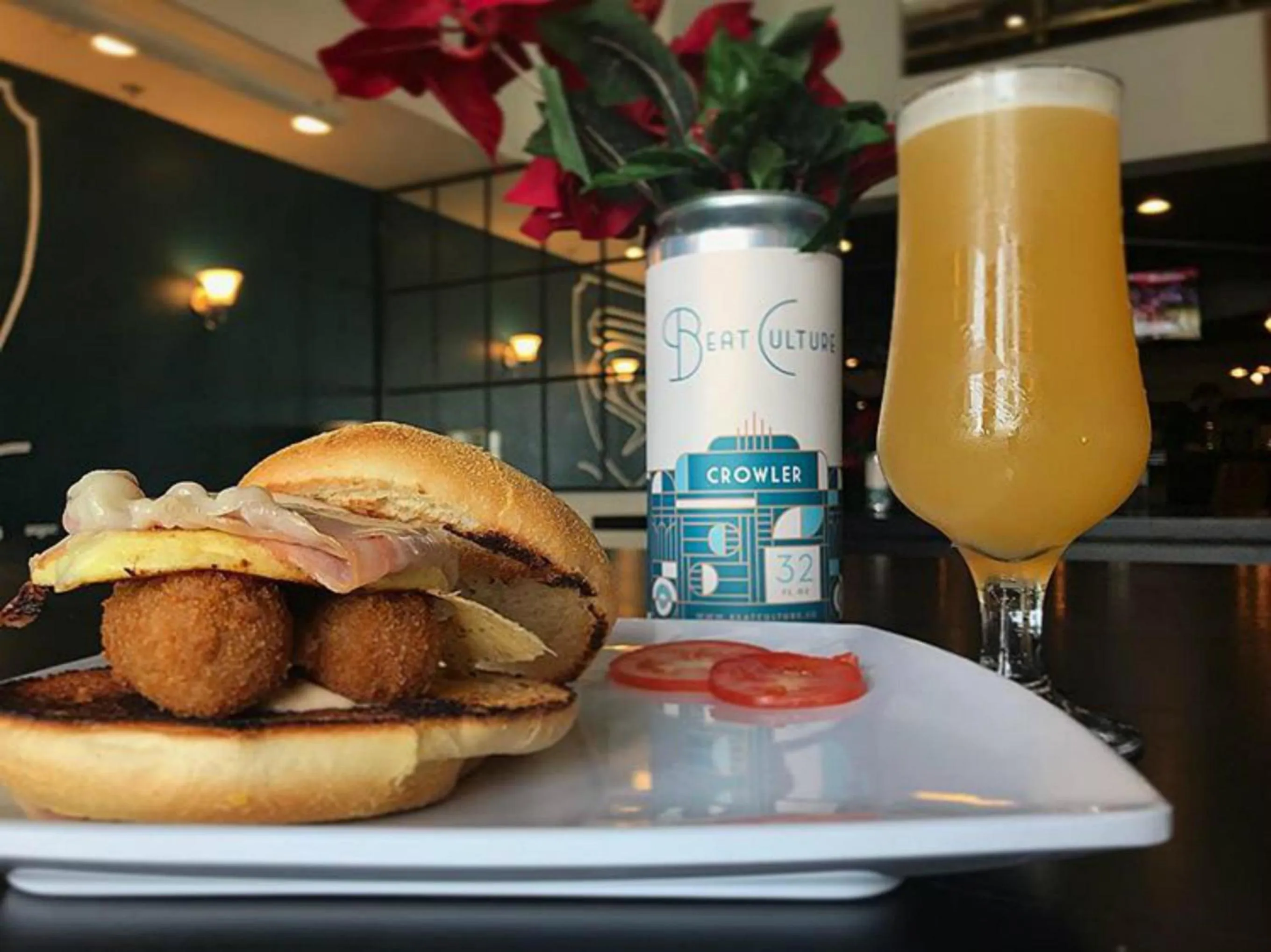 Breakfast in enVision Hotel Miami International Airport