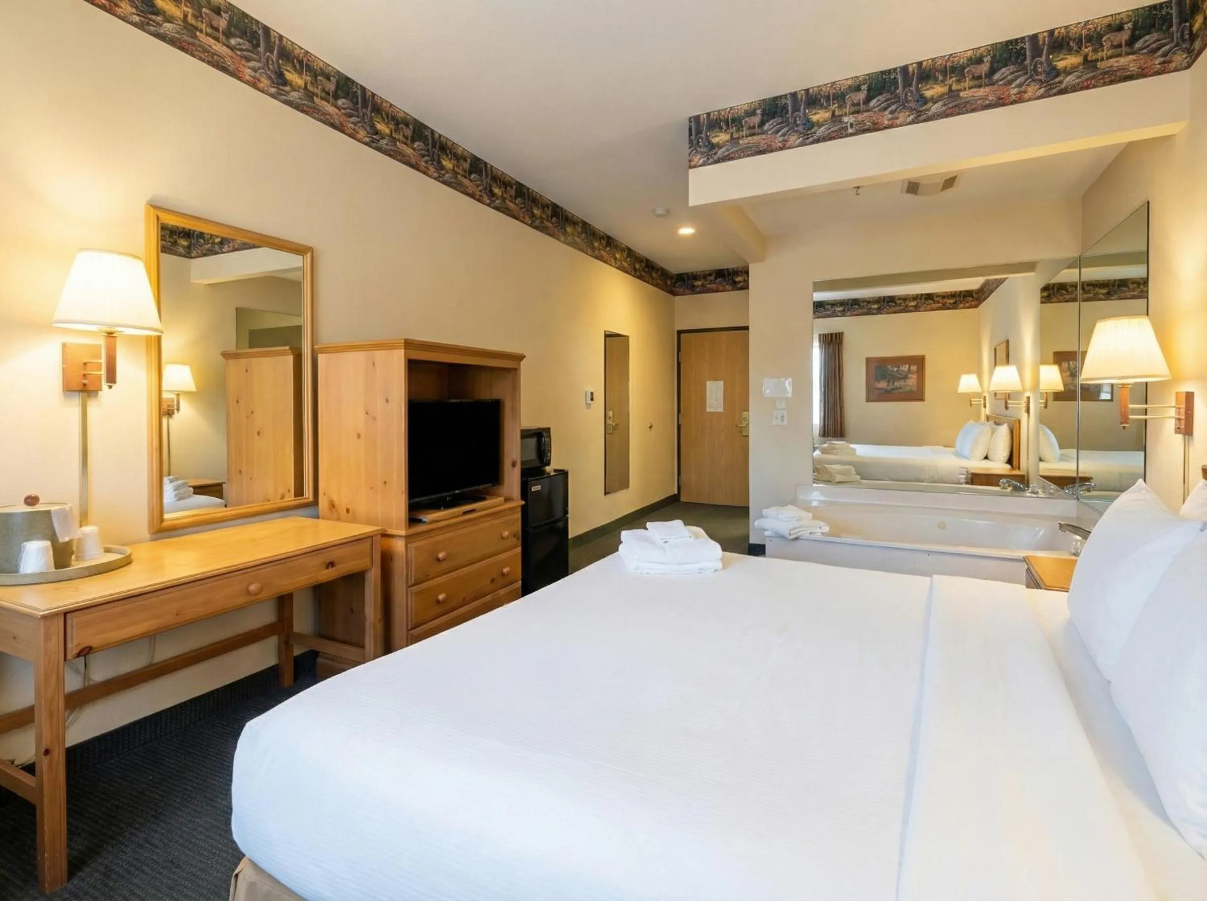 Bed in Pellston Lodge