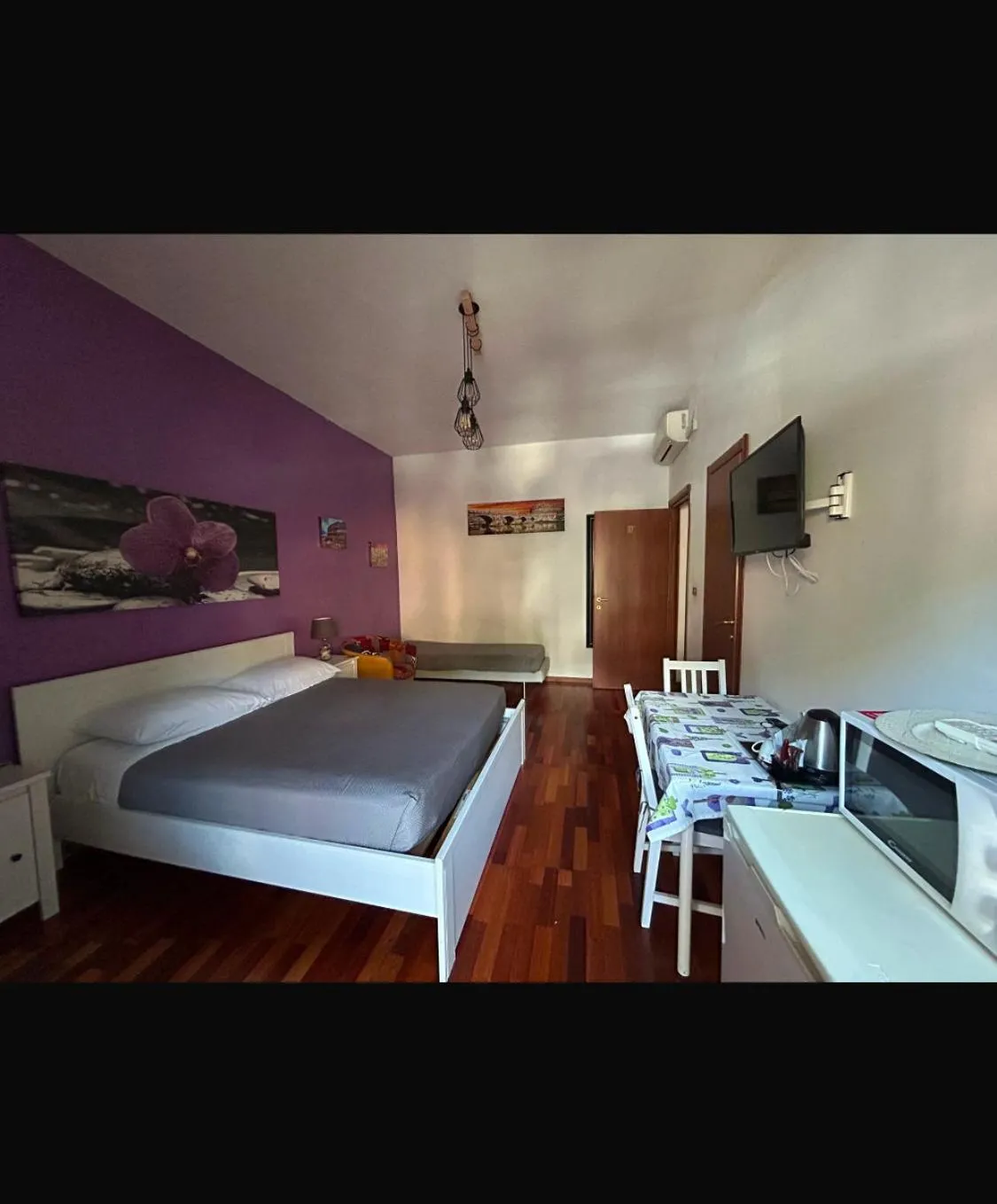 View (from property/room), Bed in Domum Vaticani