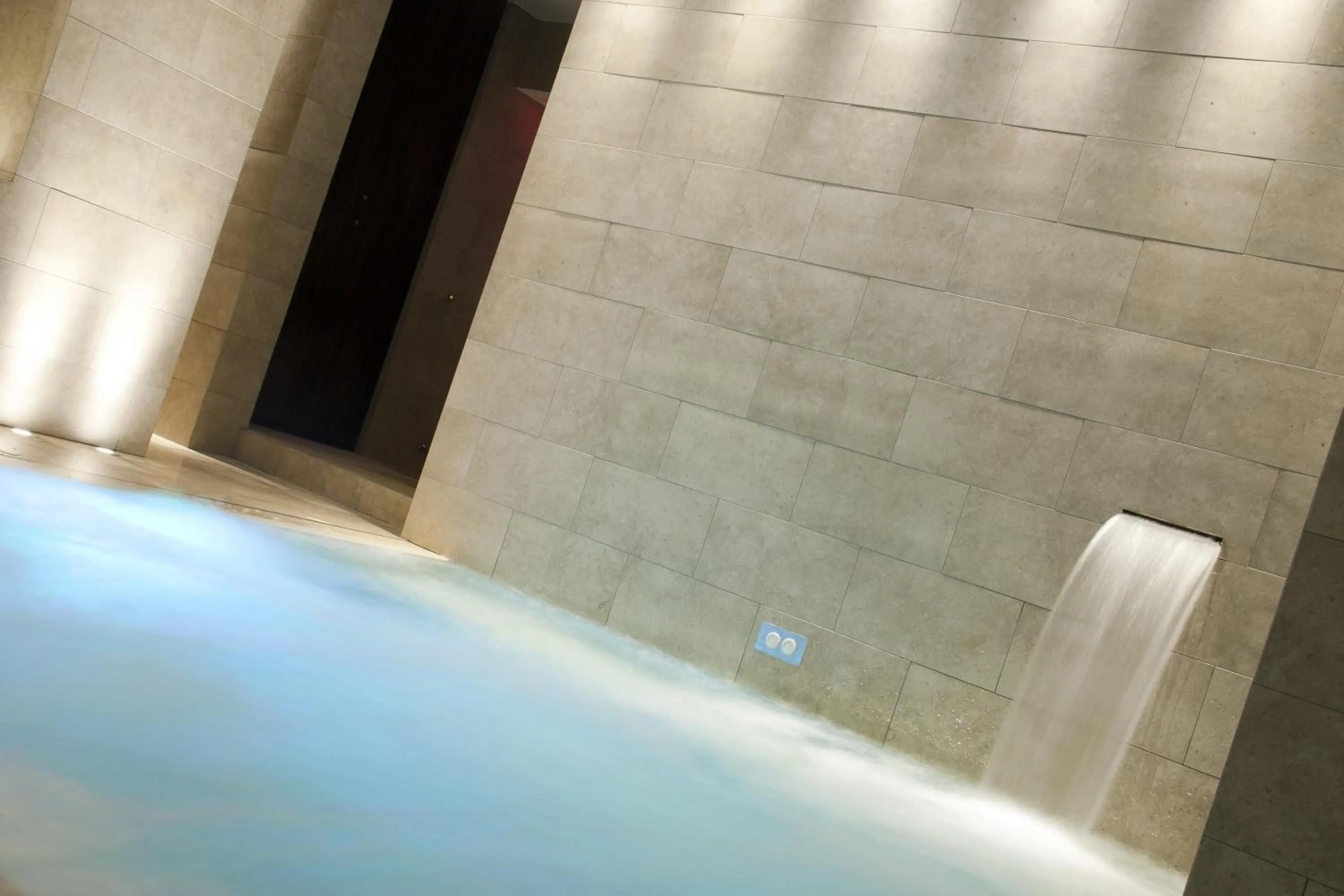 Swimming pool in Hotel Queen Mary