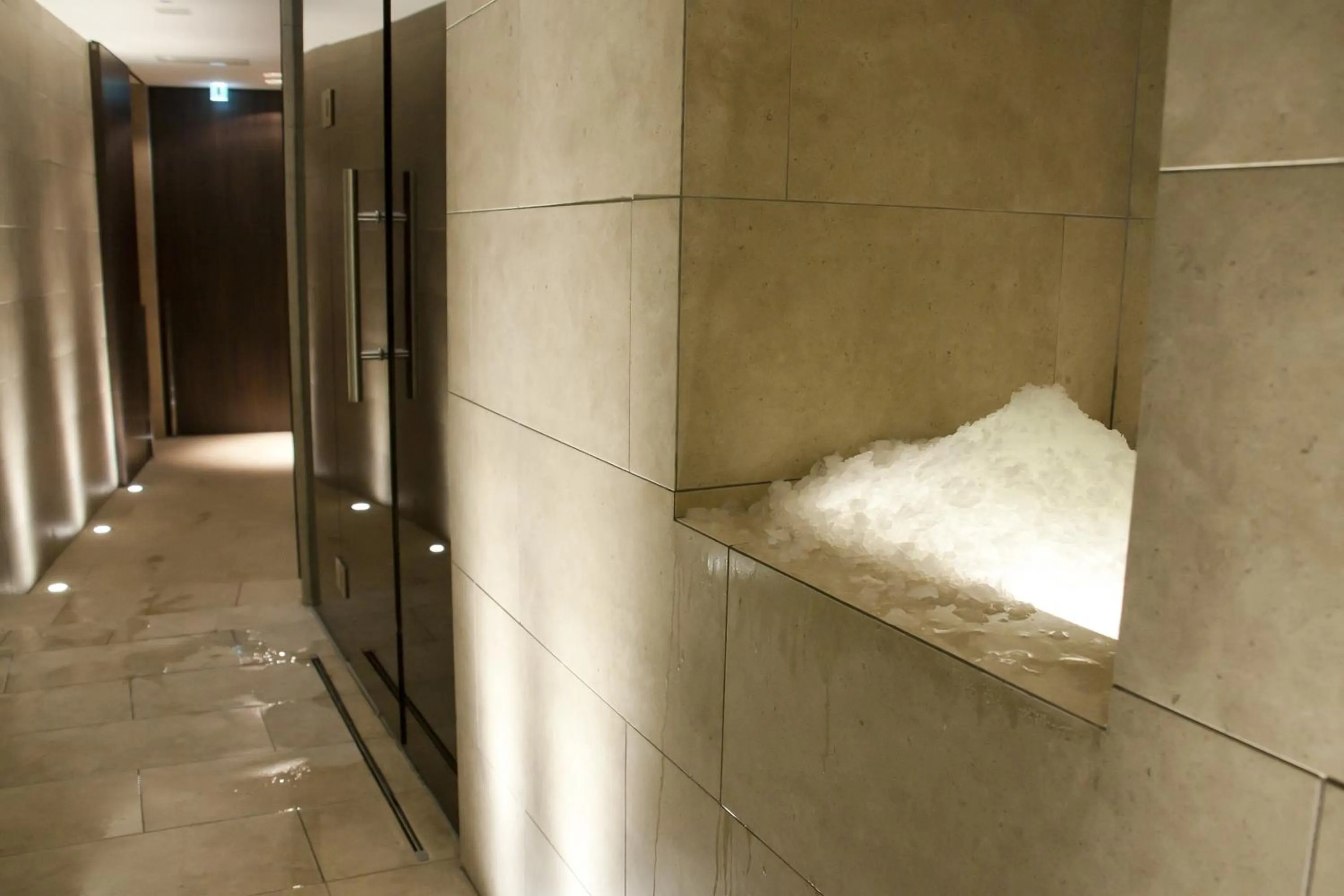 Other, Bed in Hotel Queen Mary