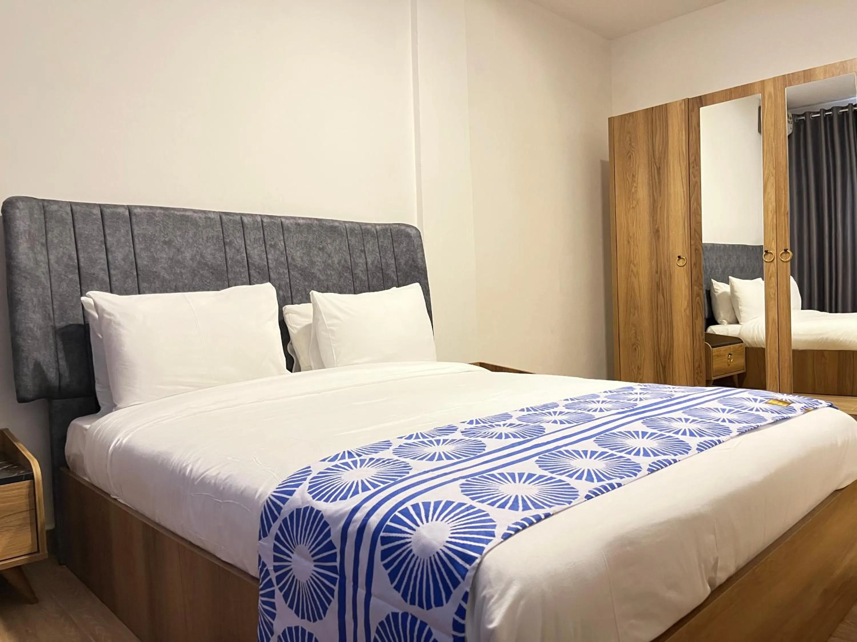 Bed in Sierra Palms Resort