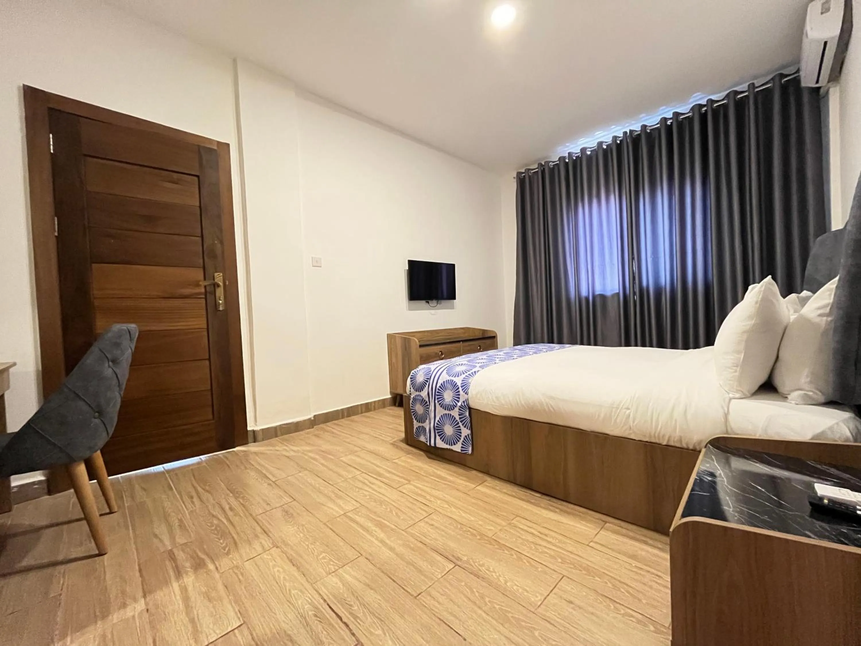 Bed in Sierra Palms Resort