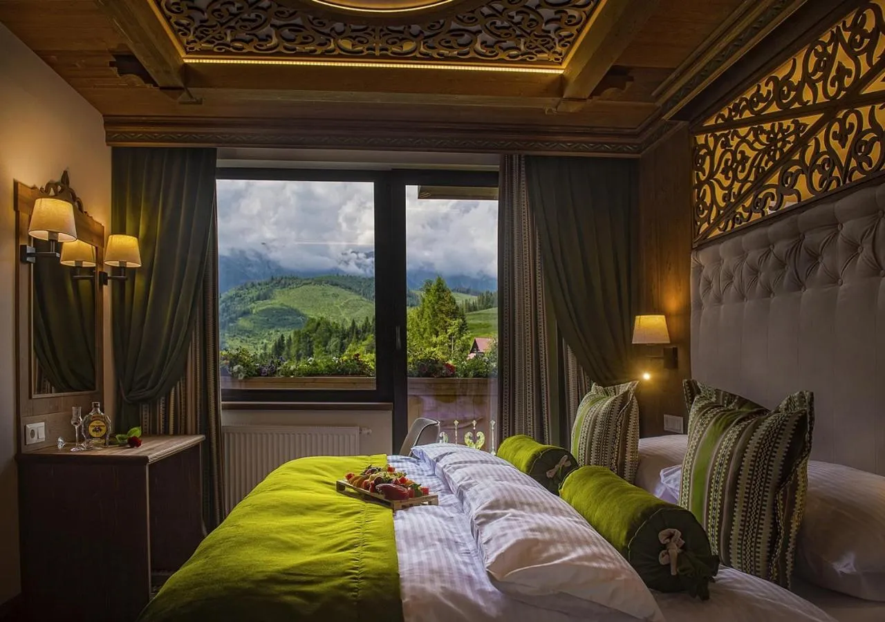 Balcony/Terrace, Bed in Grand Hotel**** Bachledka Strachan