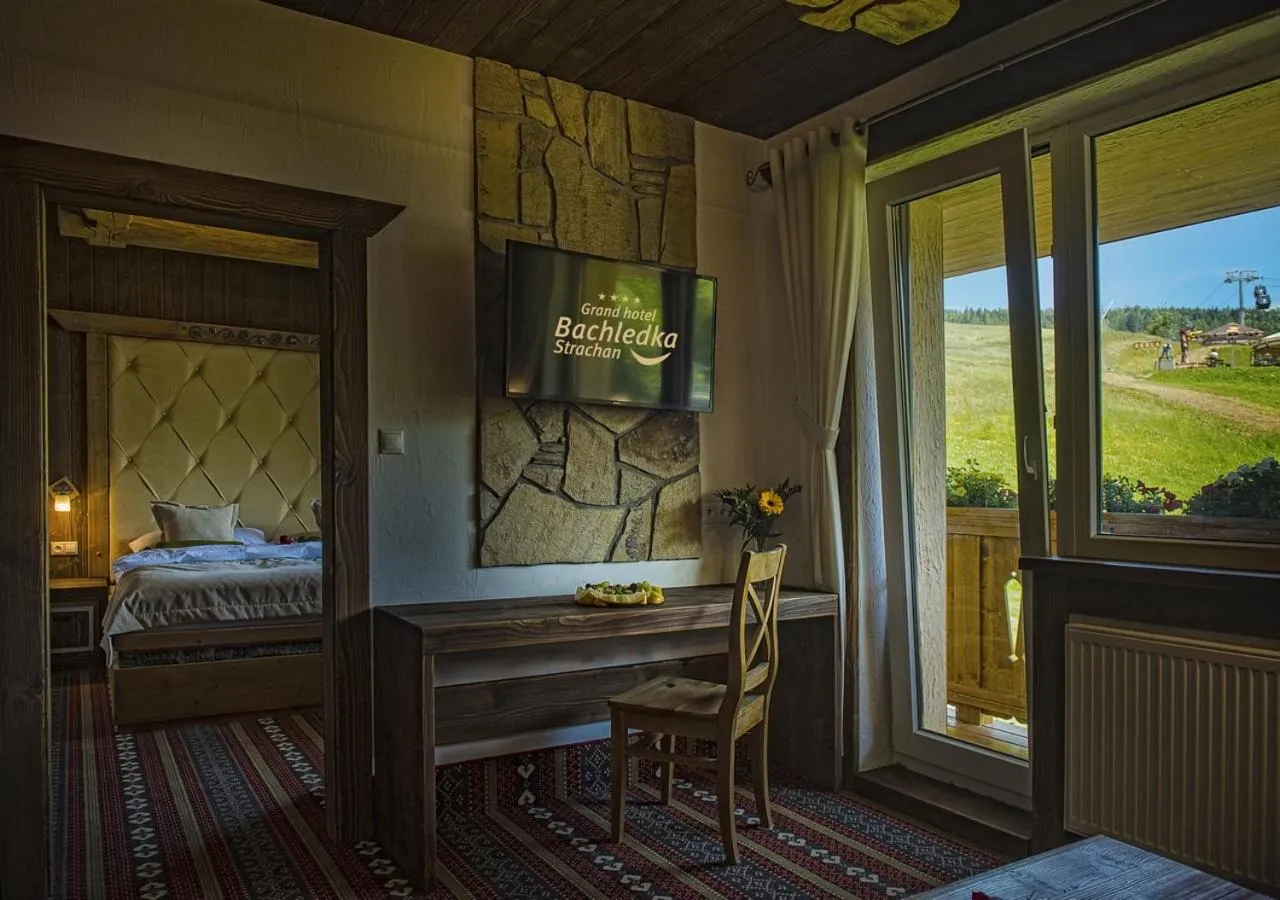 Balcony/Terrace, Bed in Grand Hotel**** Bachledka Strachan