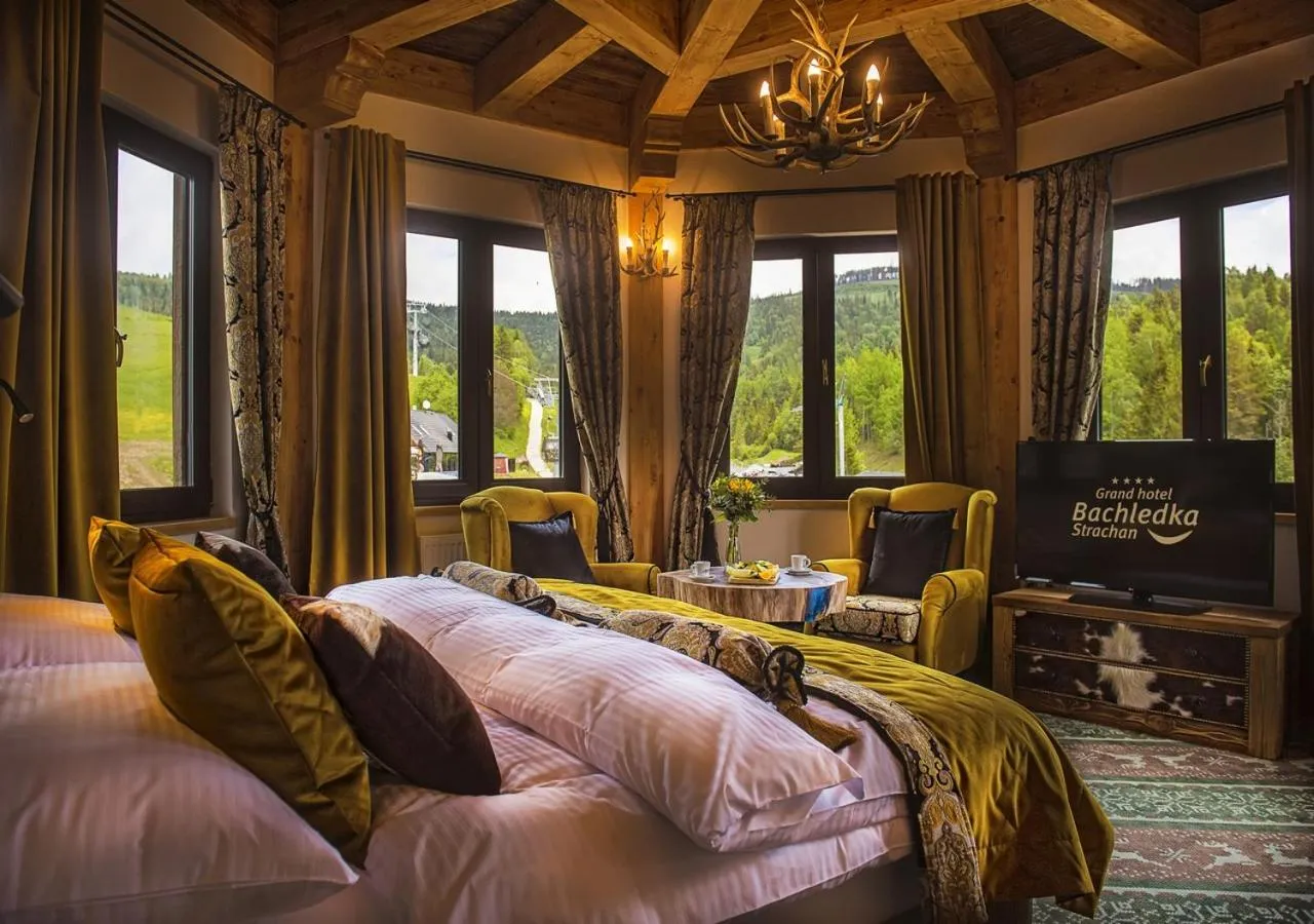 Balcony/Terrace, Bed in Grand Hotel**** Bachledka Strachan