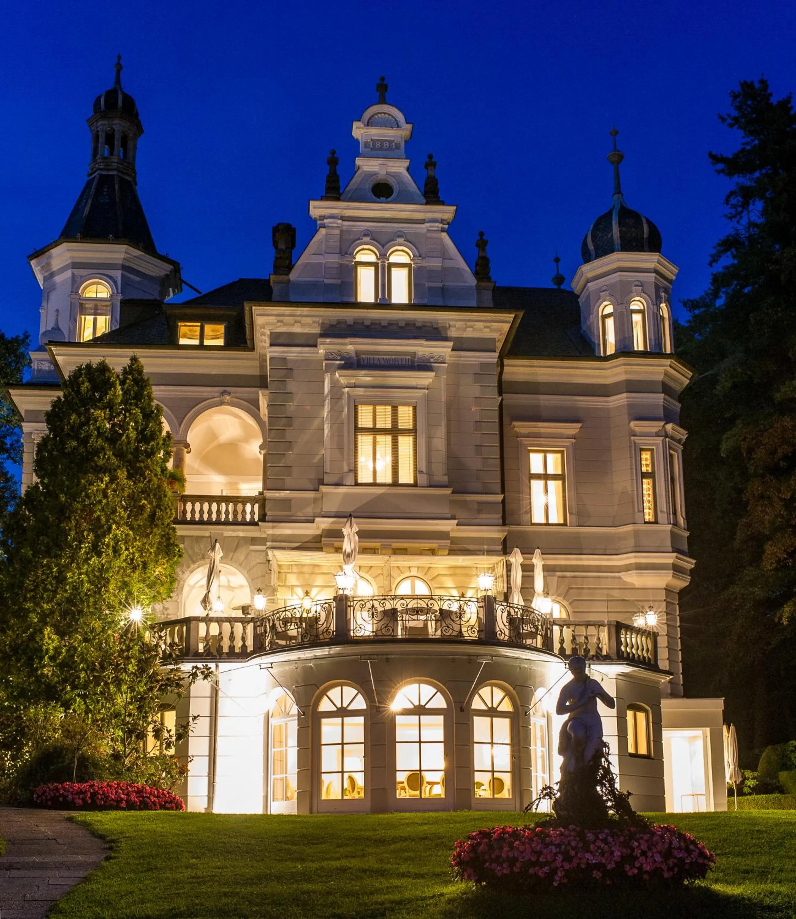 Night in Dermuth Hotels – Parkvilla Wörth