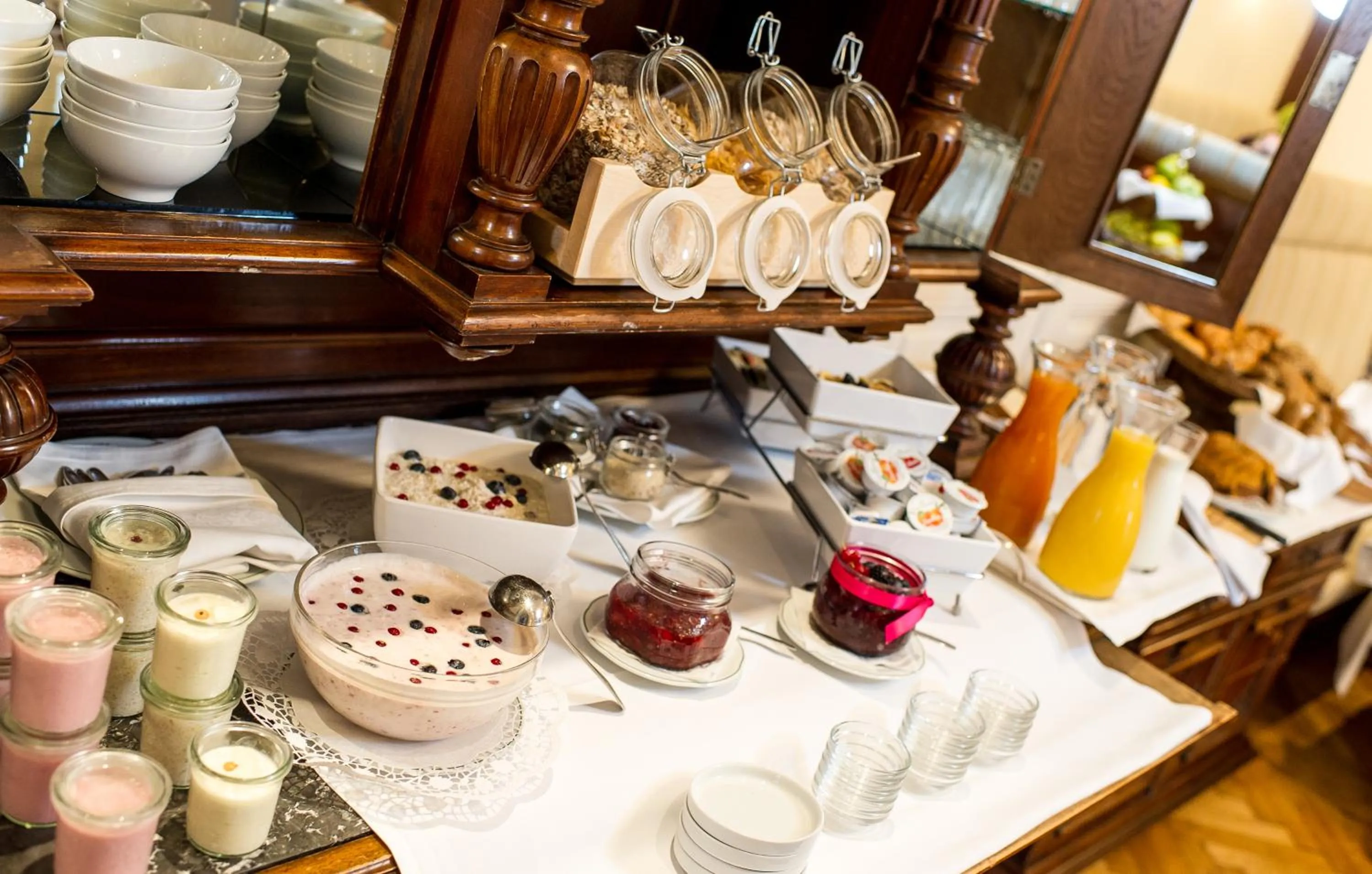 Continental breakfast in Dermuth Hotels – Parkvilla Wörth