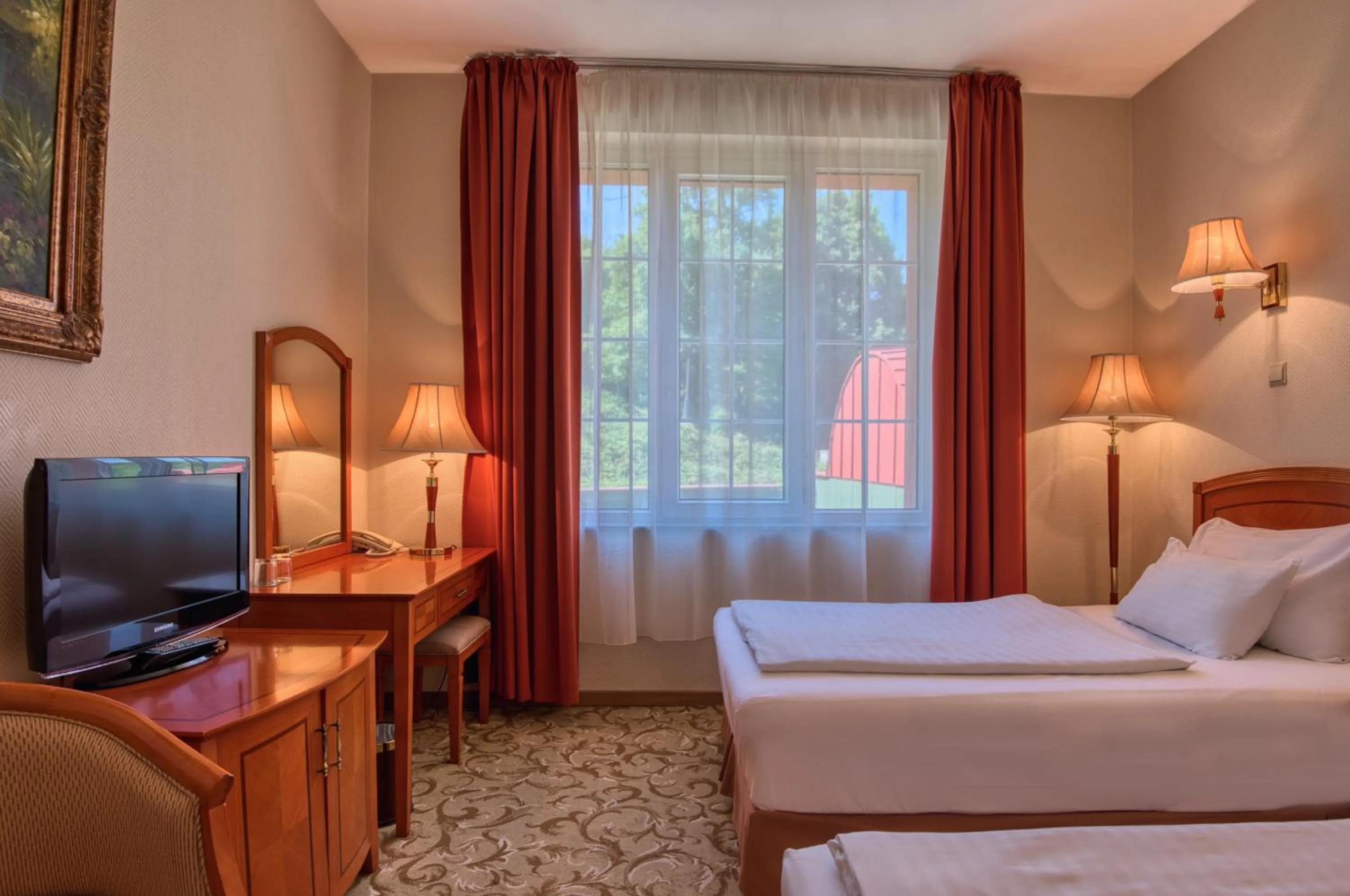 Bed in Hotel Bellevue Esztergom