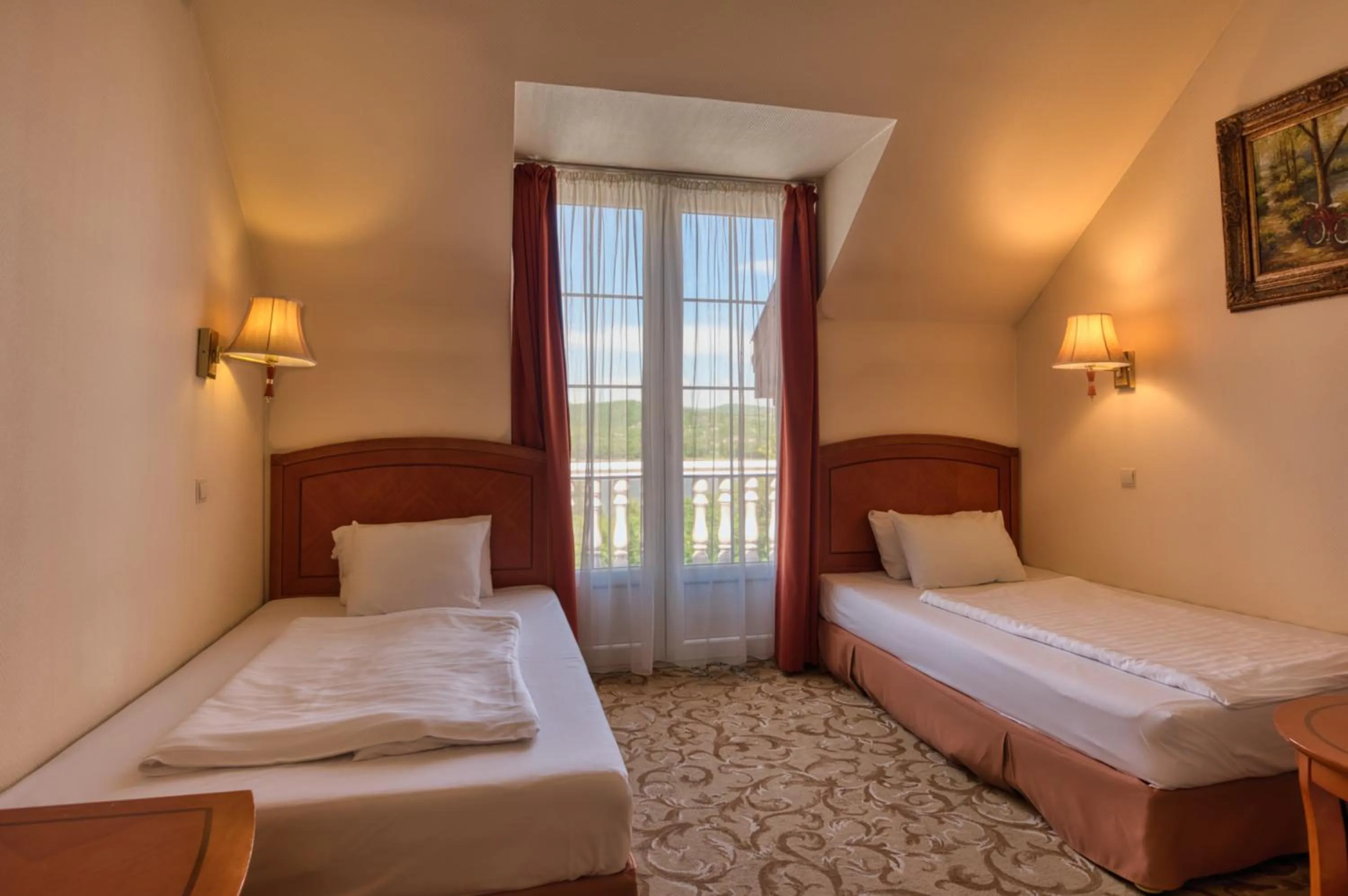 Bed in Hotel Bellevue Esztergom