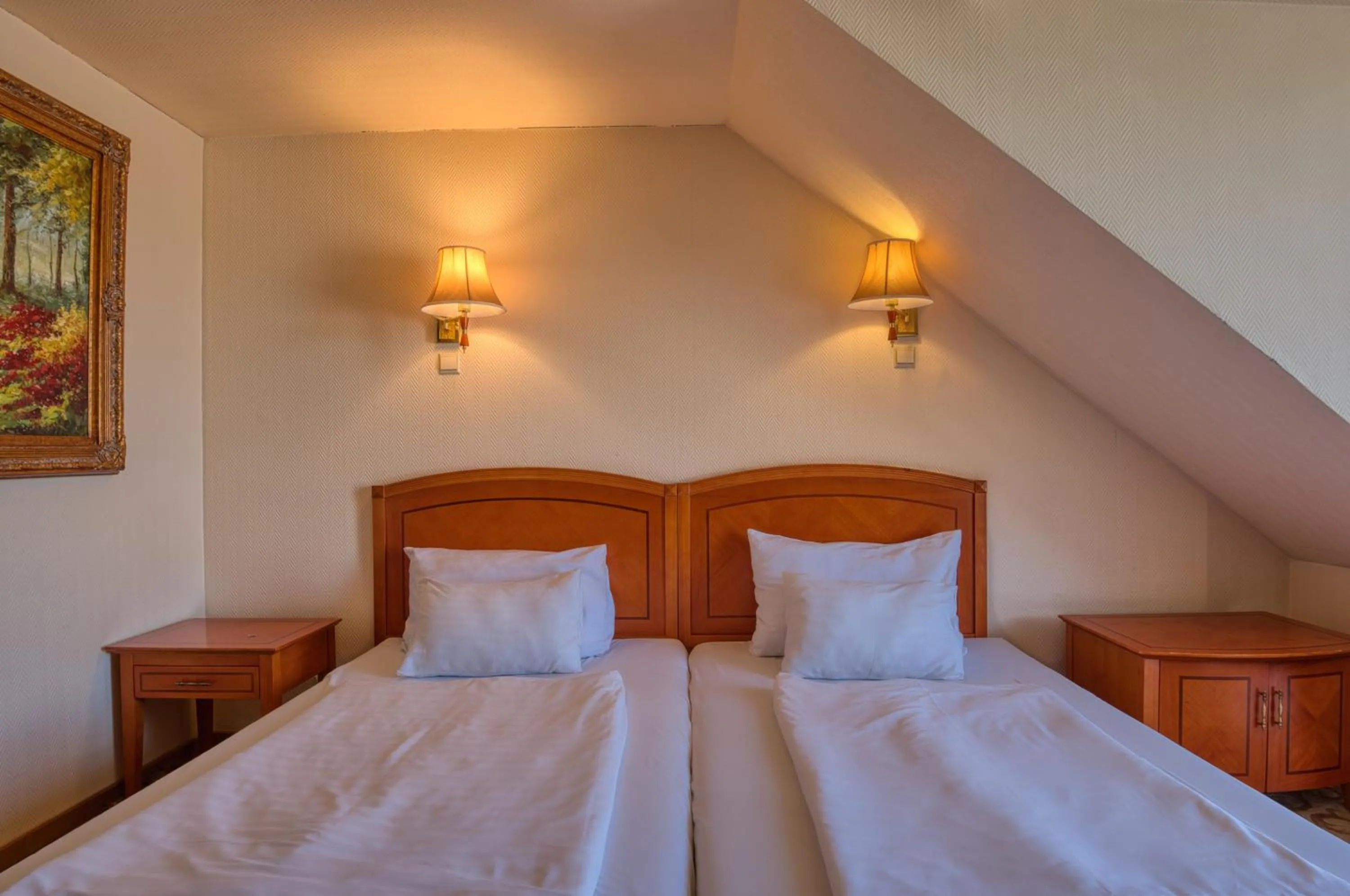 Bed in Hotel Bellevue Esztergom