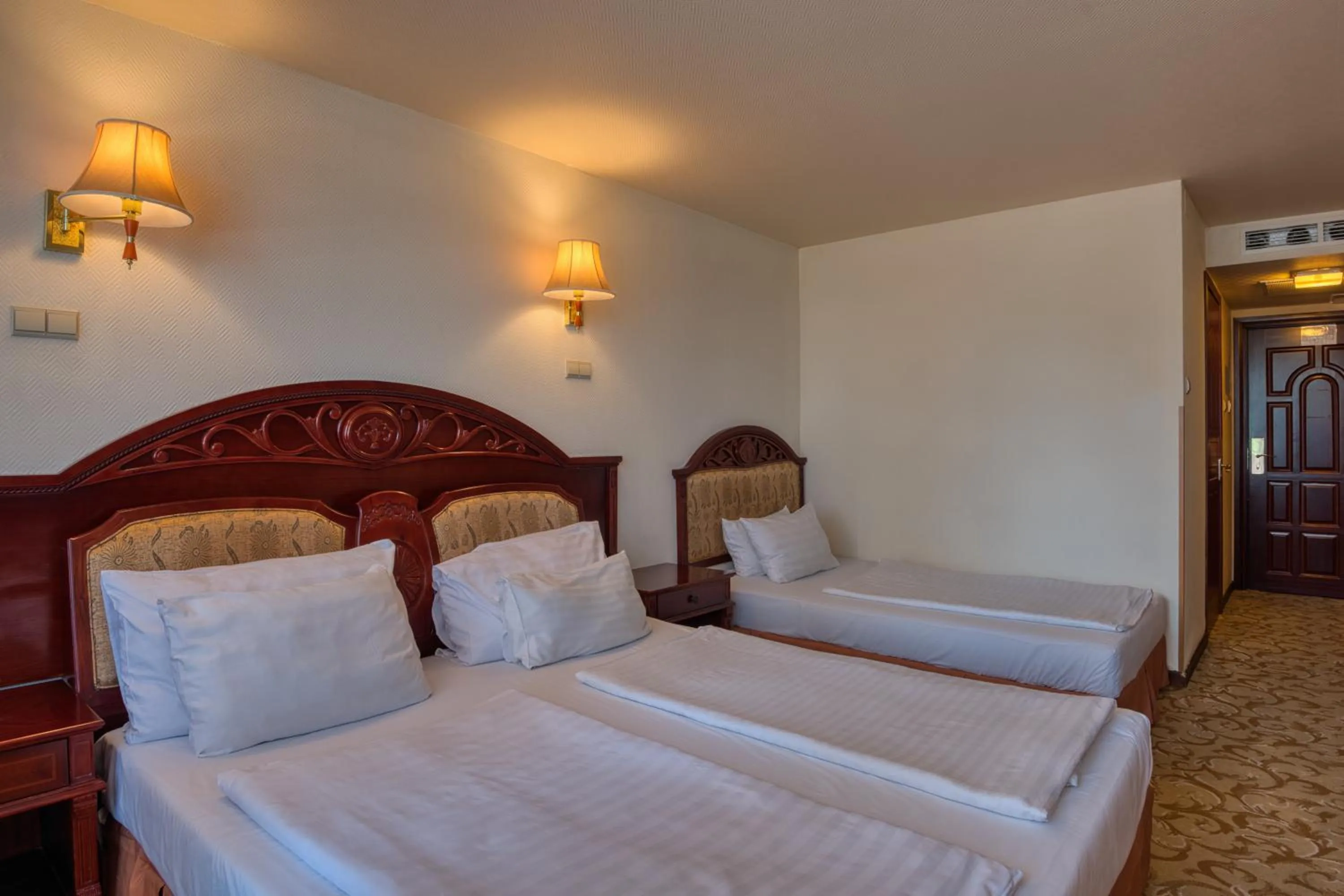 Bed in Hotel Bellevue Esztergom