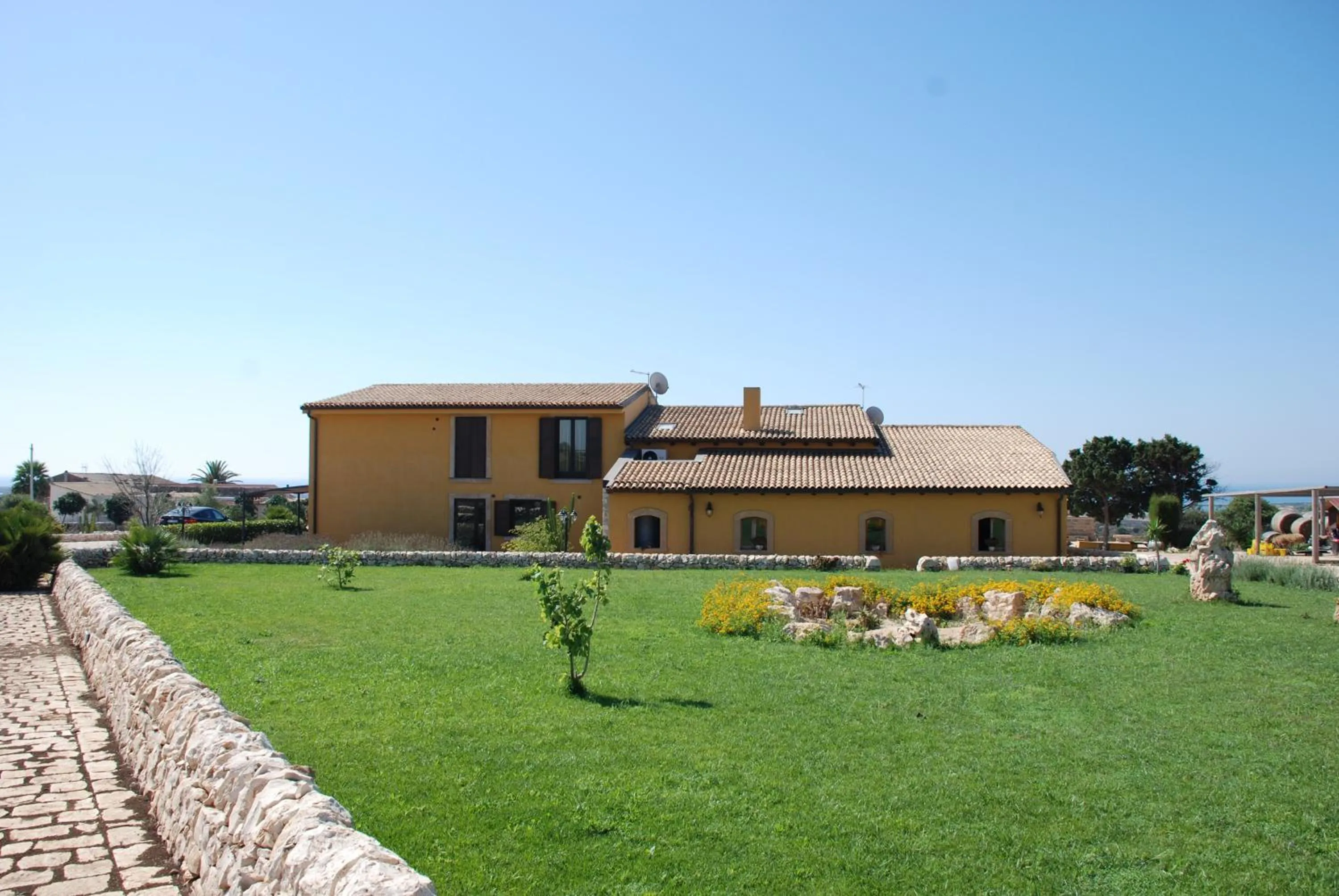 Facade/entrance in Hotel Resort La Rosa Dei Venti
