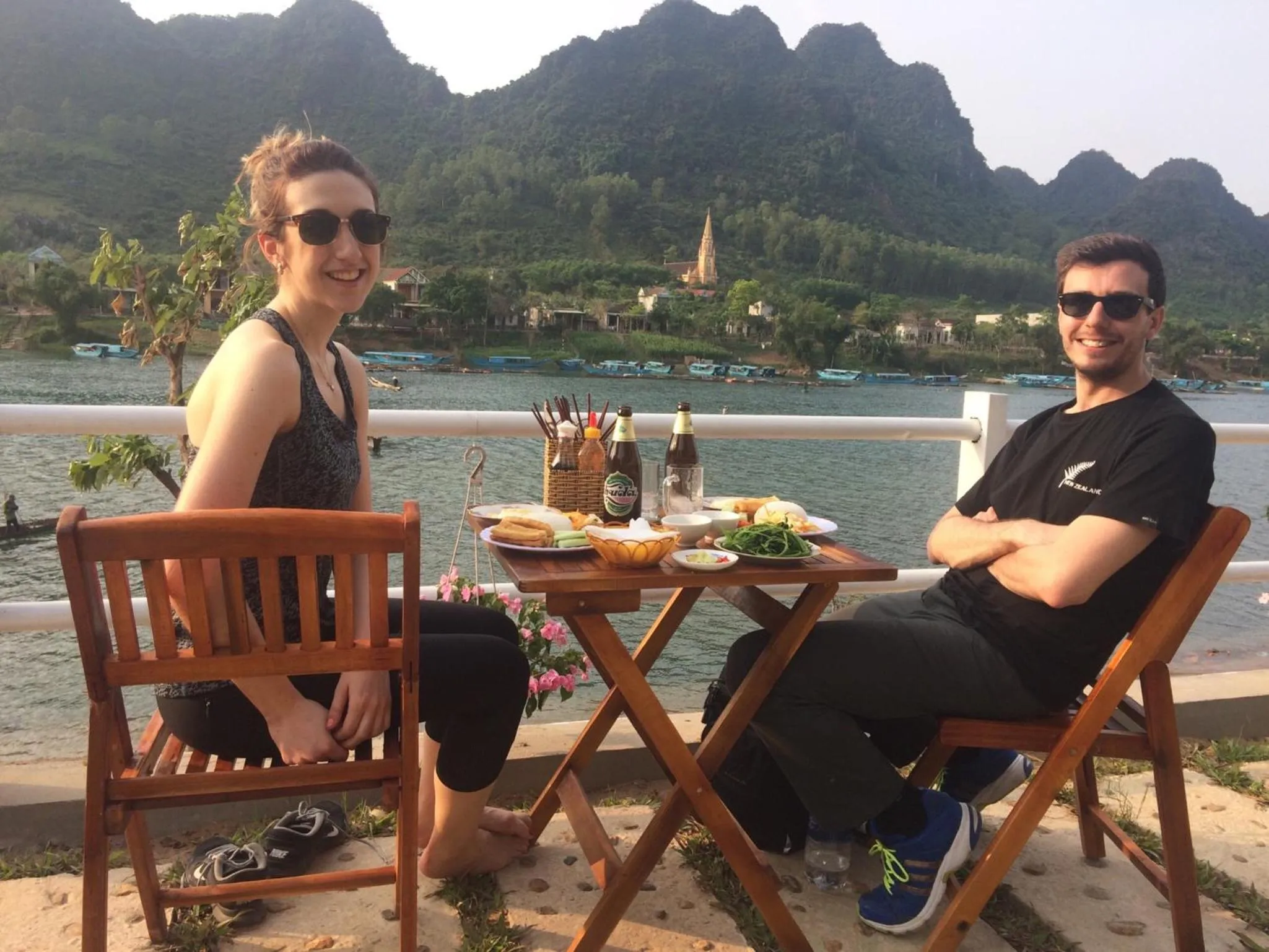 Restaurant/places to eat in Carambola Bungalow