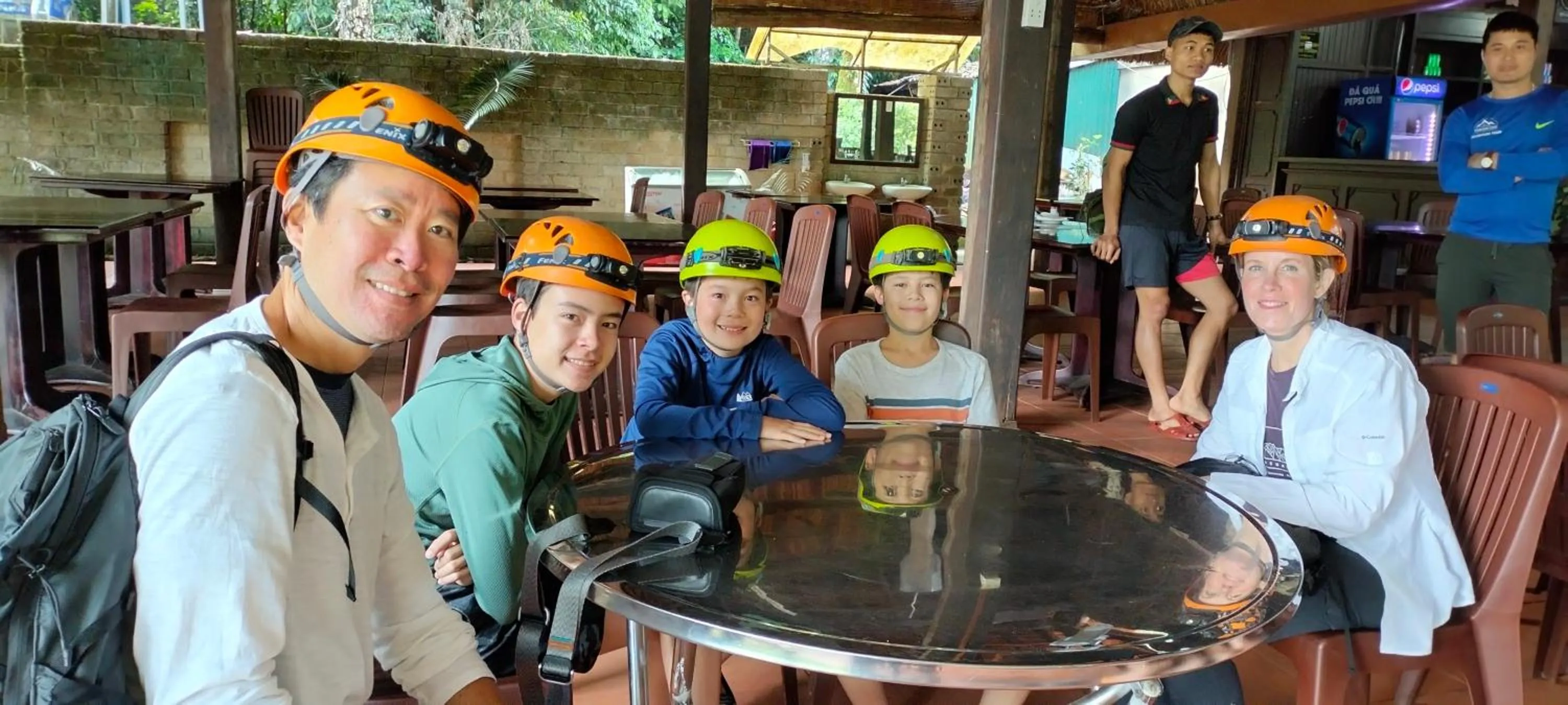 Restaurant/places to eat in Carambola Bungalow