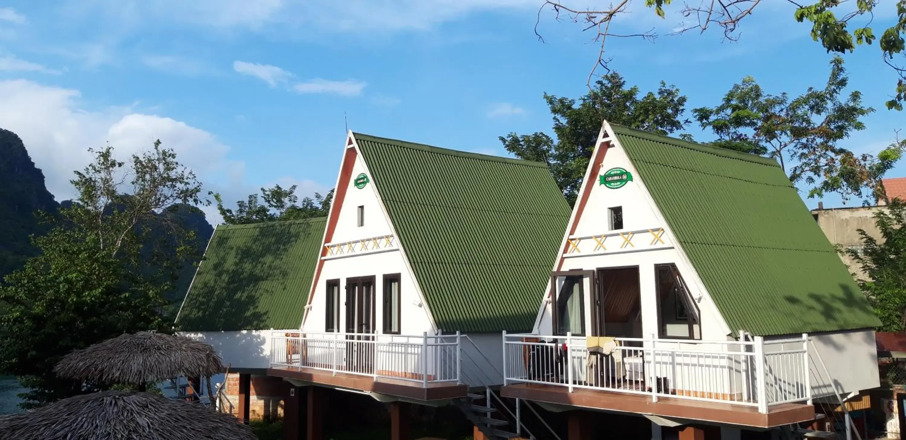 Private Deluxe Bungalow with Balcony and Mountain View - single occupancy in Carambola Bungalow Private Deluxe Bungalow with Balcony and Mountain View - single occupancy in Carambola Bungalow