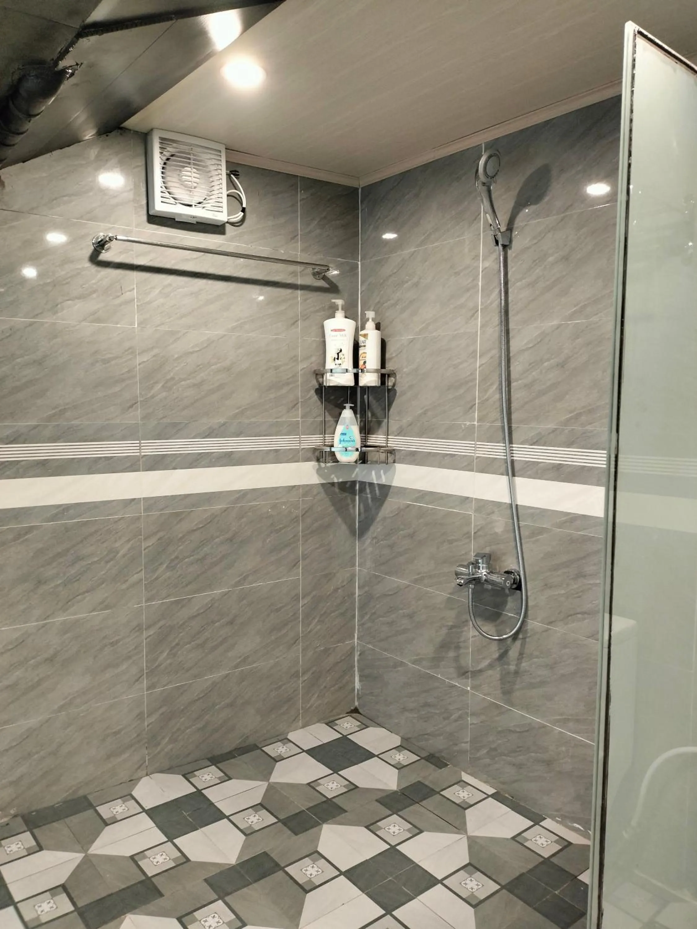 Shower in Carambola Bungalow