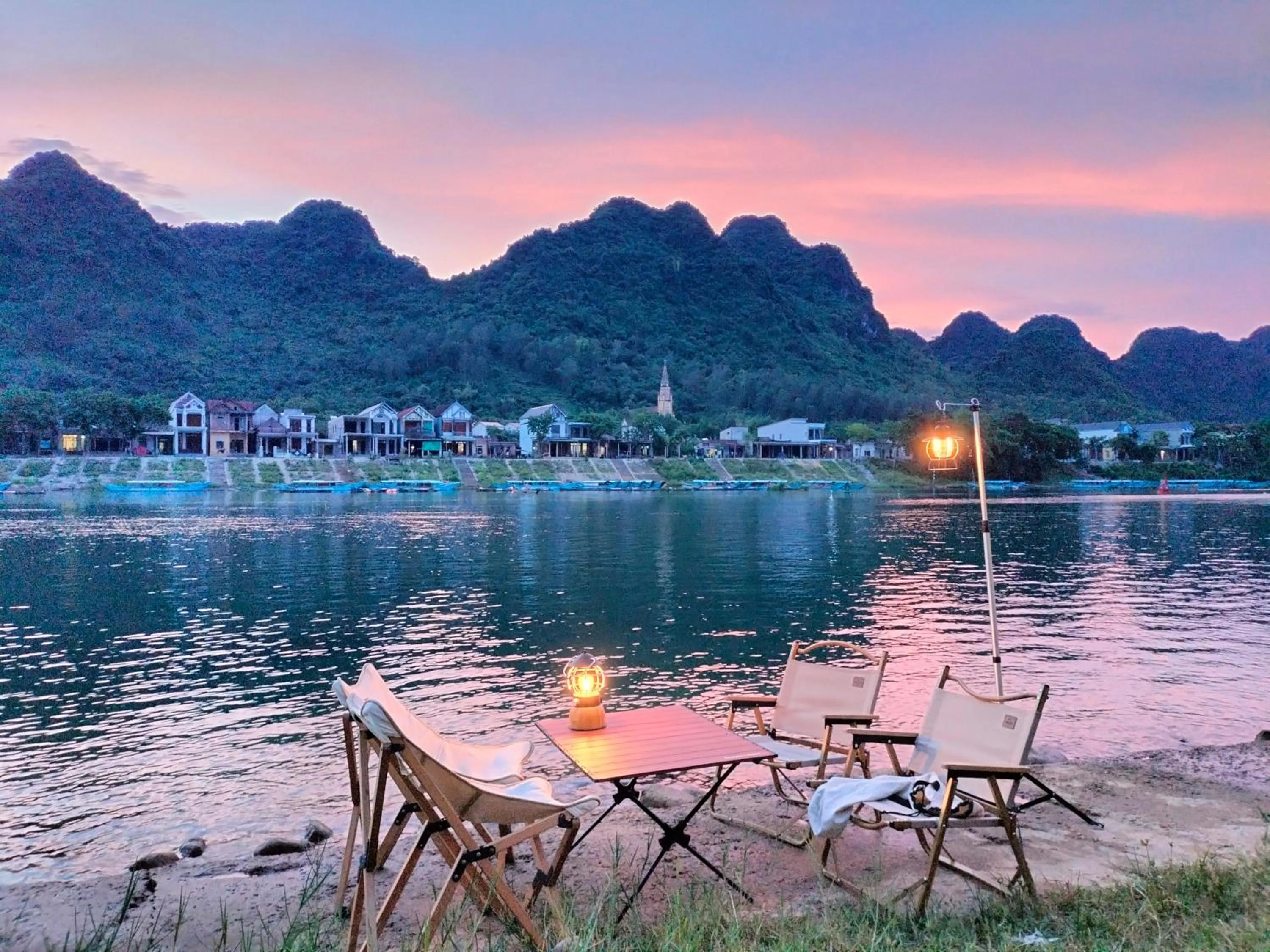 Dining area in Carambola Bungalow
