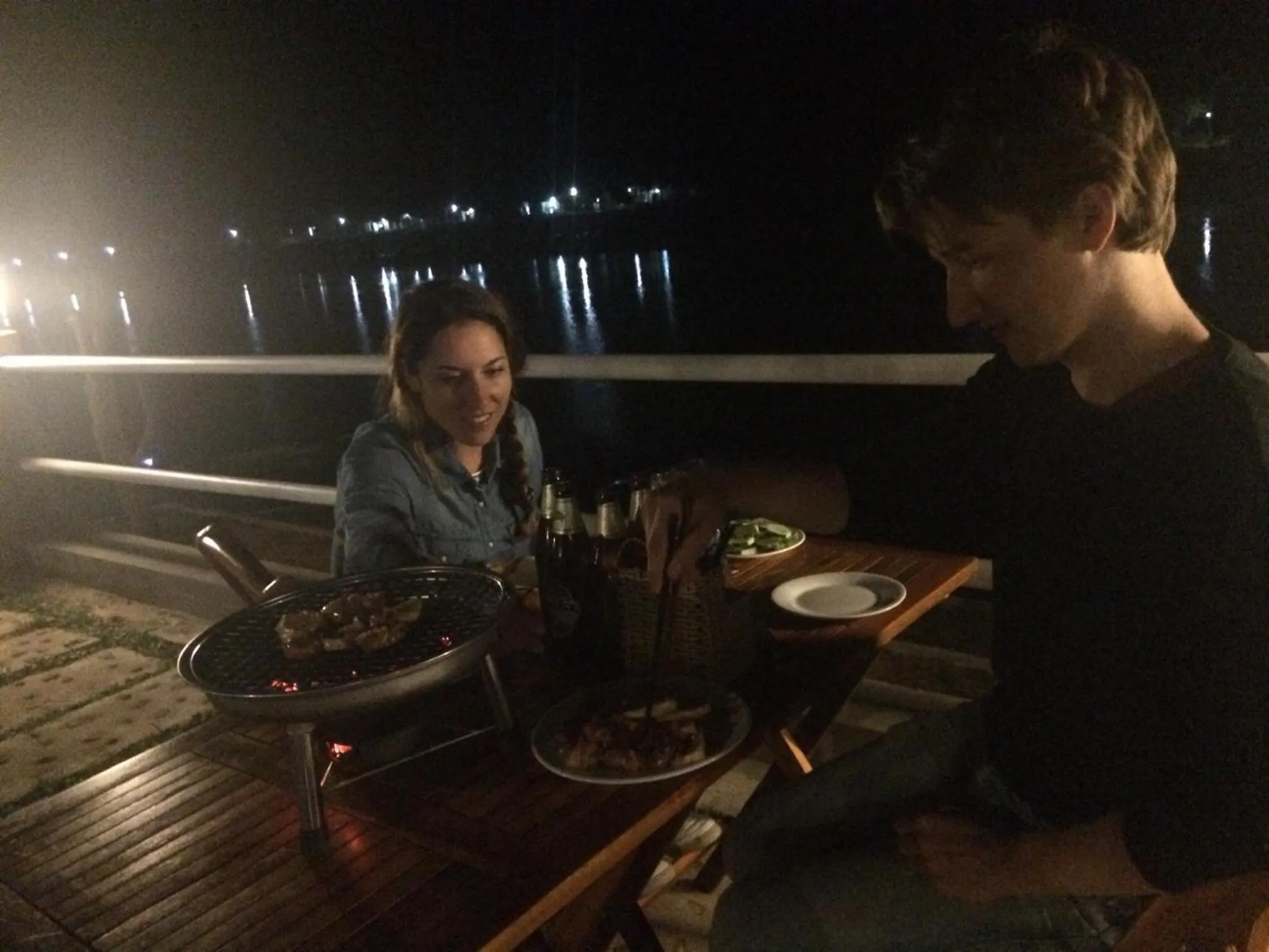 Restaurant/places to eat in Carambola Bungalow