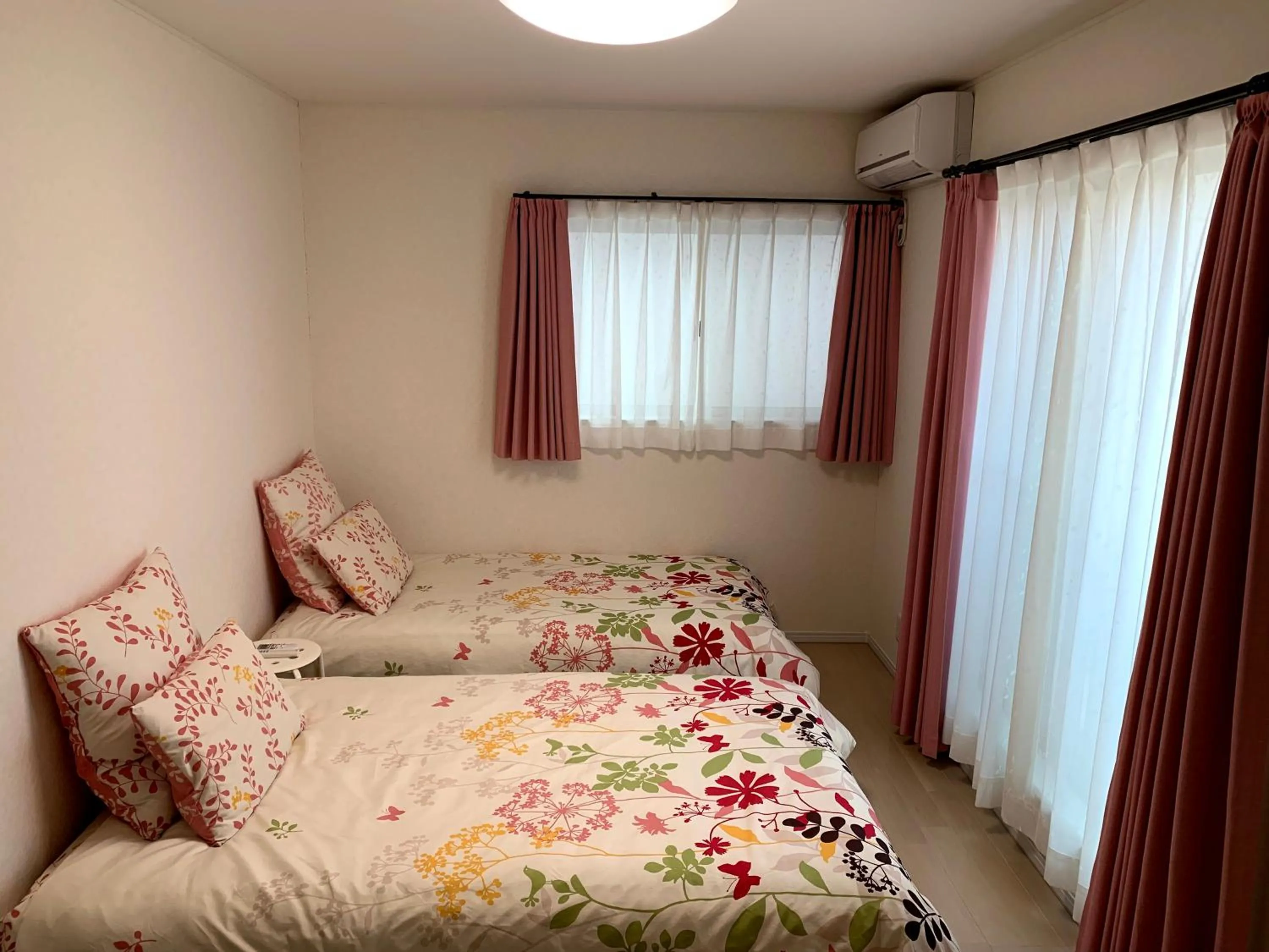 Bed in Nara Guesthouse Kaede