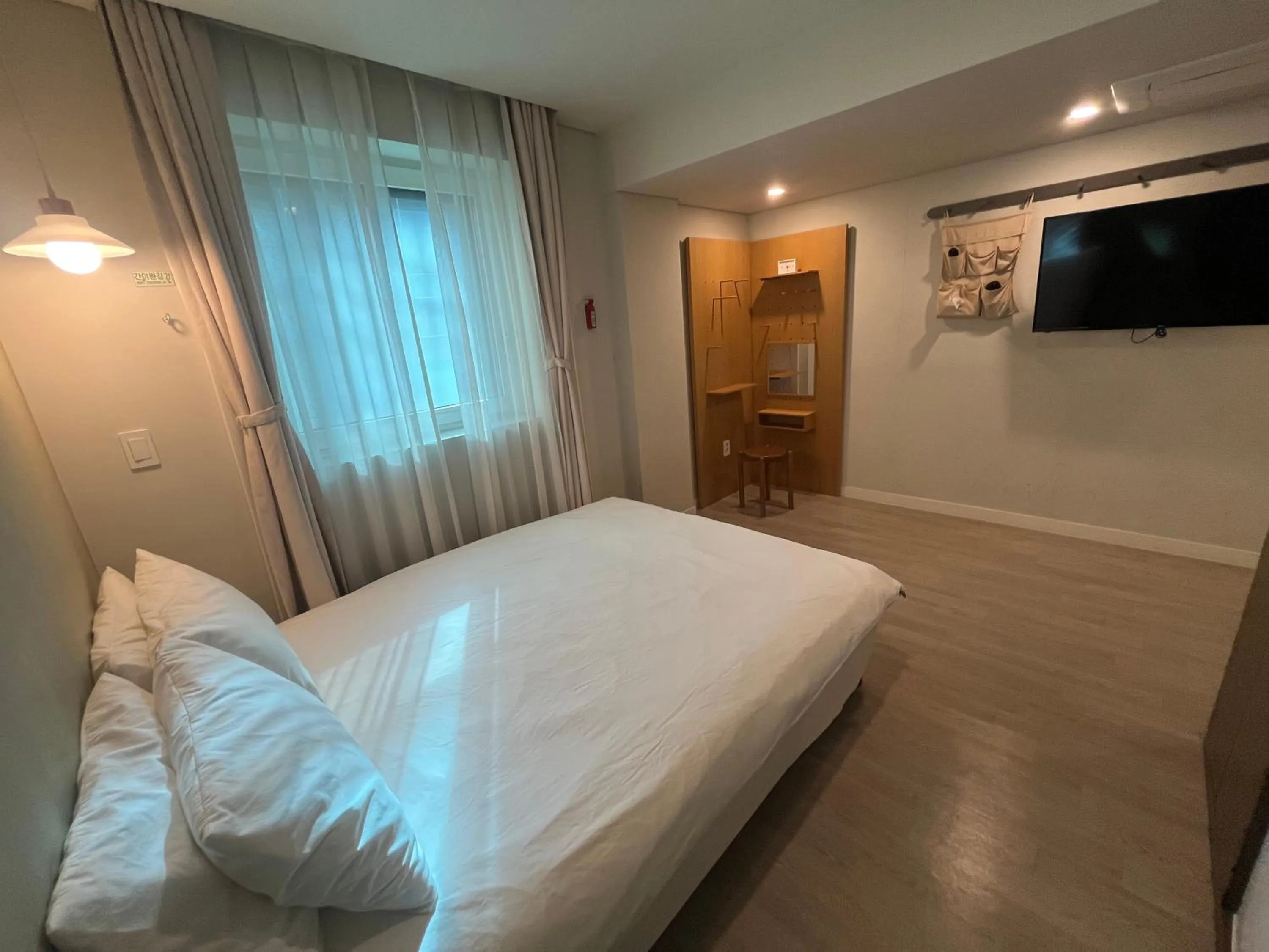 Bedroom, Bed in Upflo Hostel