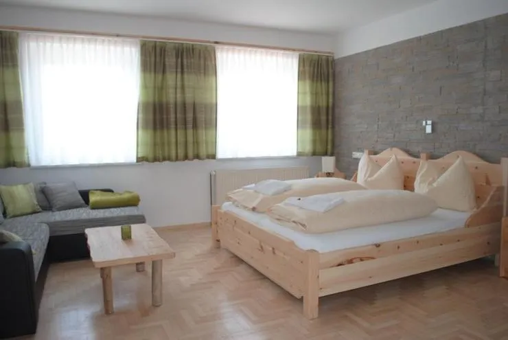 bunk bed, Bed in Familienhotel Petschnighof