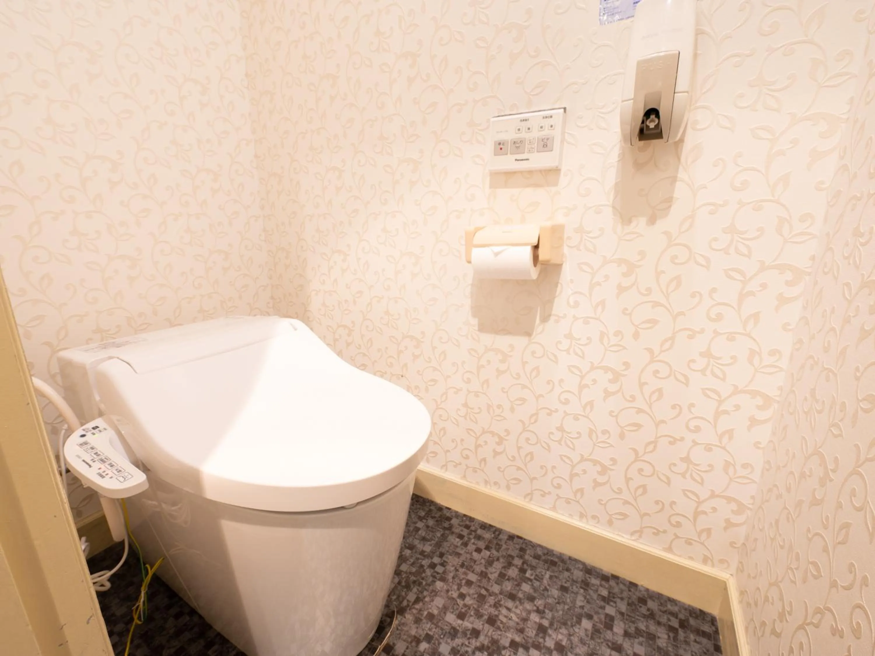 Toilet in Tabist Hotel Rakuserina