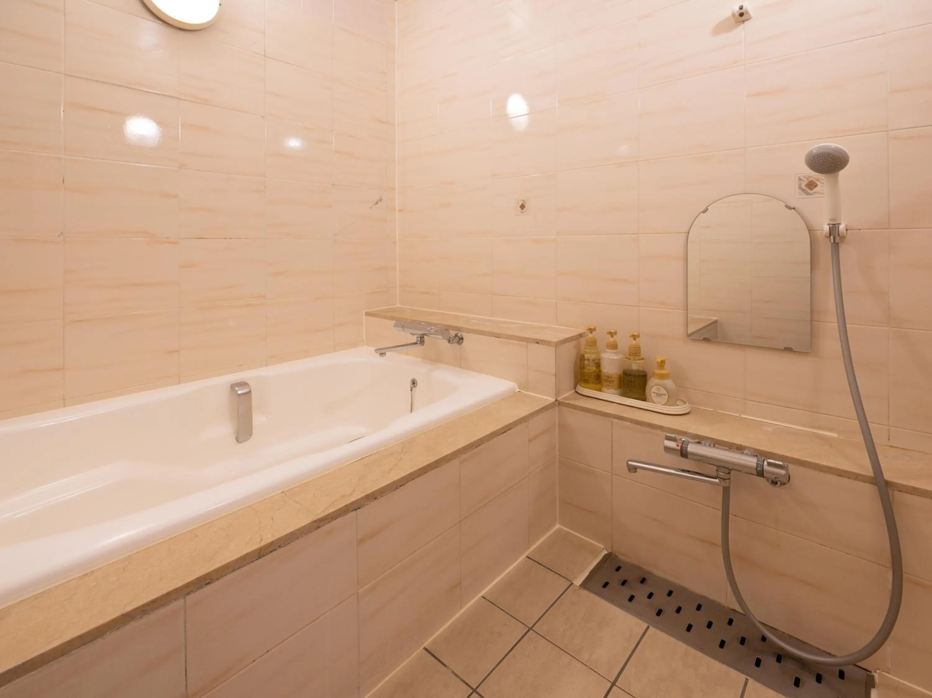 Shower in Tabist Hotel Rakuserina
