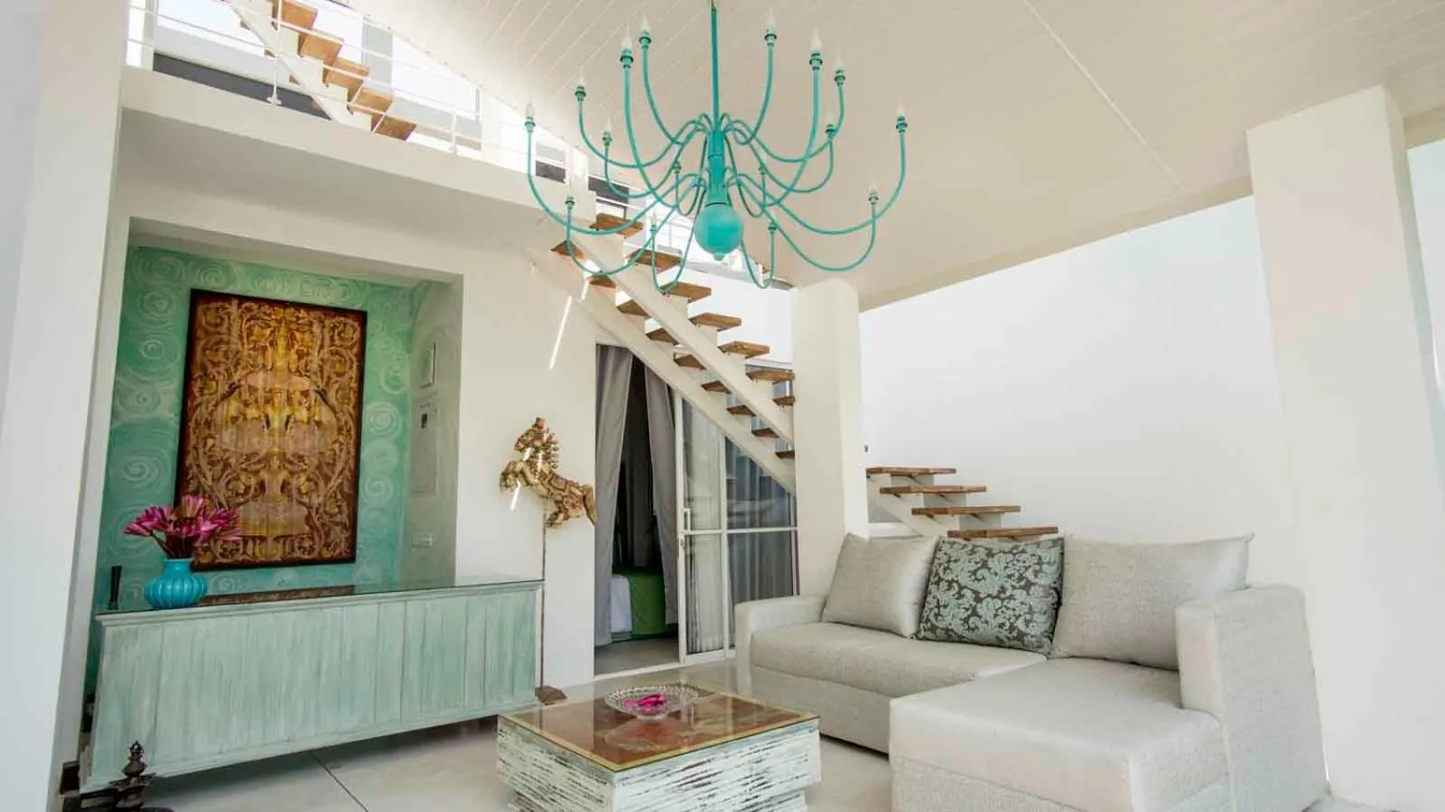 Lobby or reception in 18 Faces with free drop off to Galle Fort by TukTuk