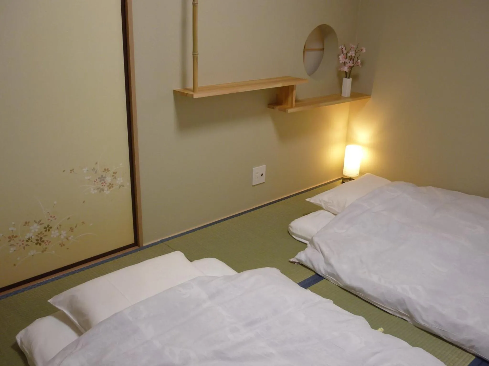 Bedroom, Bed in Kyo no yado BOTAN