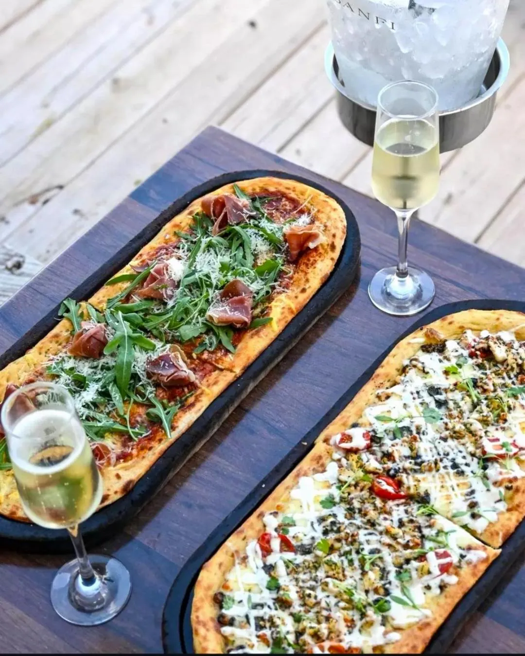 Restaurant/places to eat in Port St. Charles