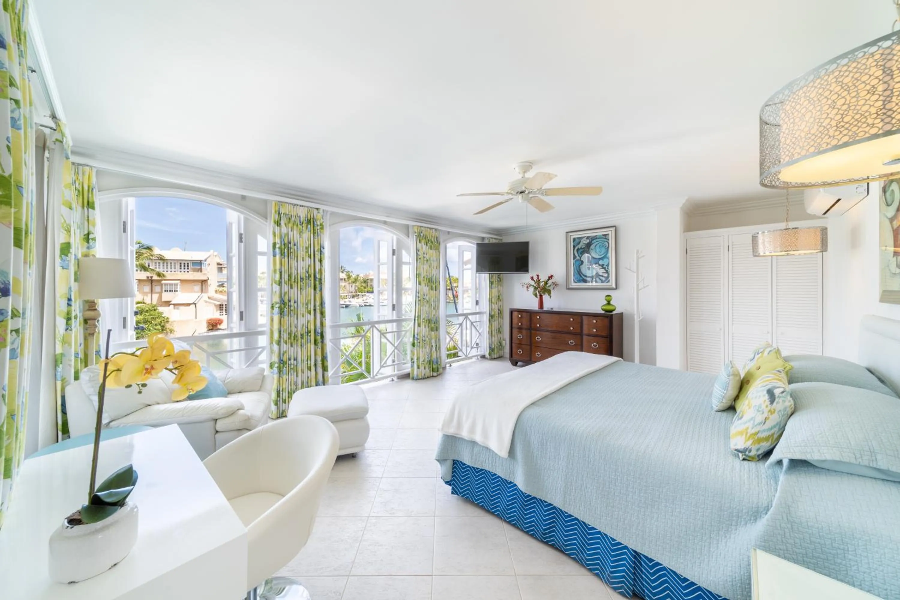 Bedroom, Bed in Port St. Charles