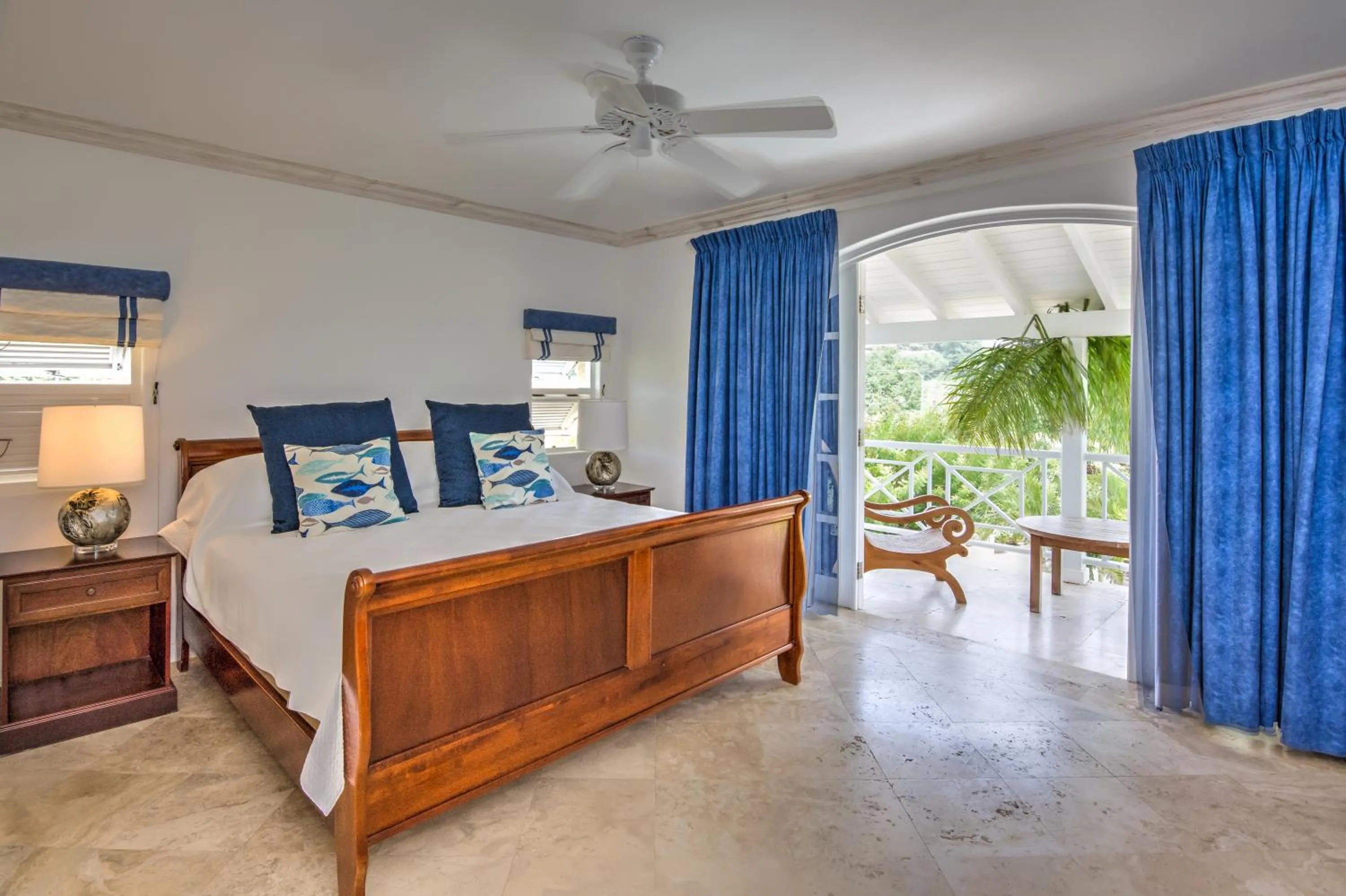 Bedroom, Bed in Port St. Charles