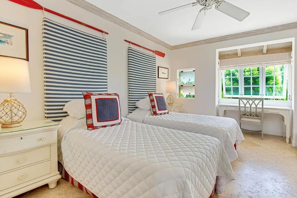 Bedroom, Bed in Port St. Charles