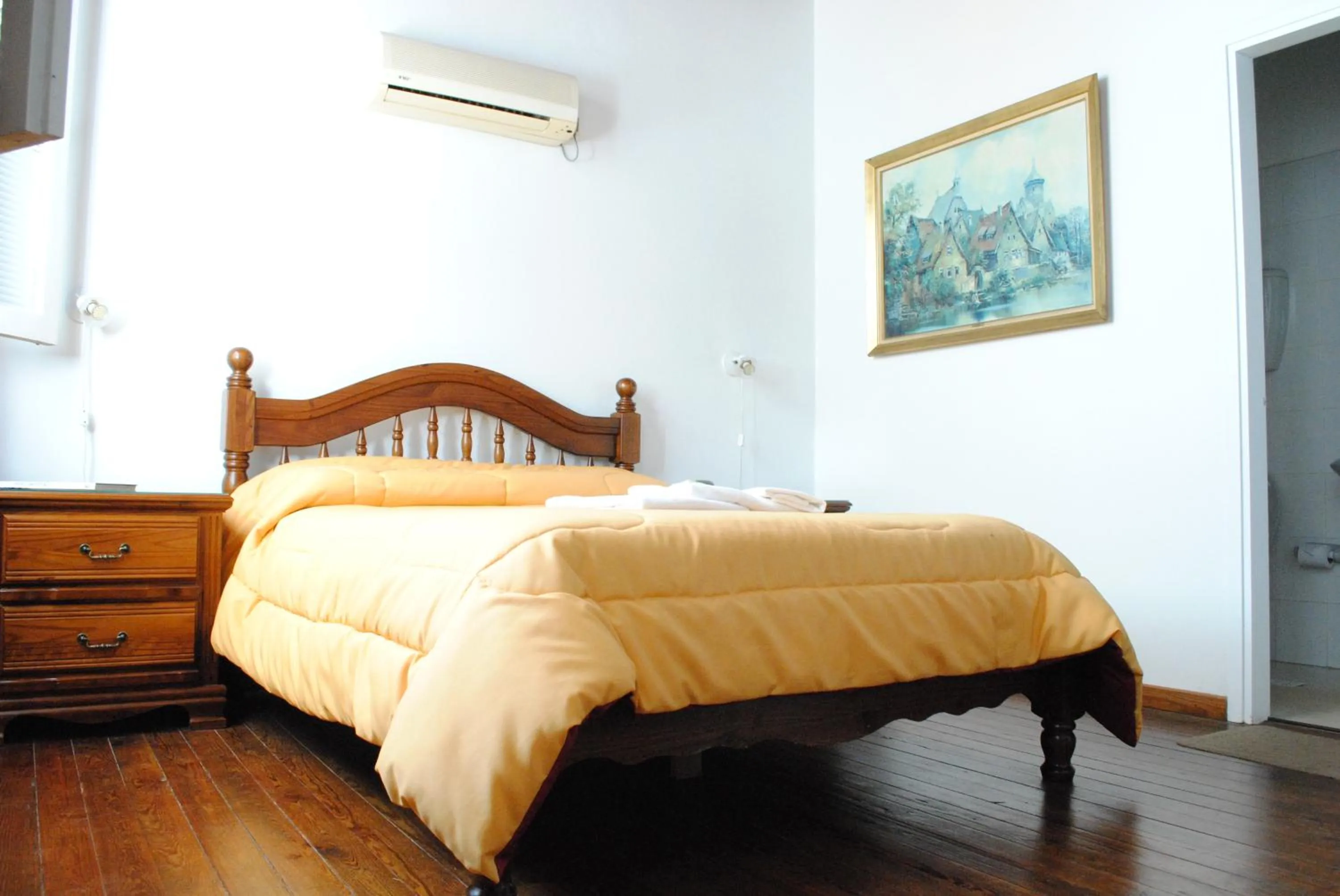 Photo of the whole room, Bed in Hotel Romi