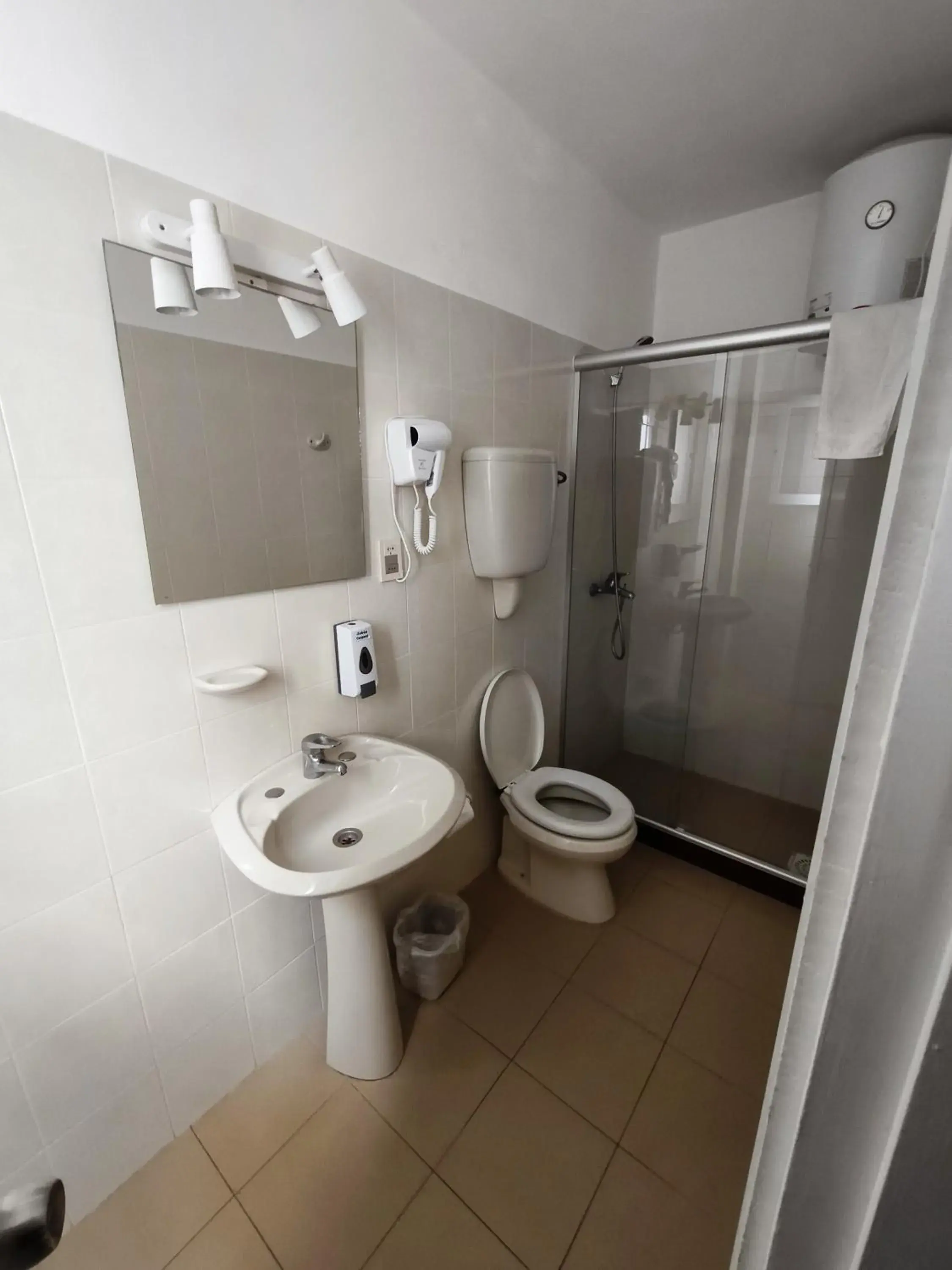 Economy Single Room - single occupancy in Hotel Romi Economy Single Room - single occupancy in Hotel Romi