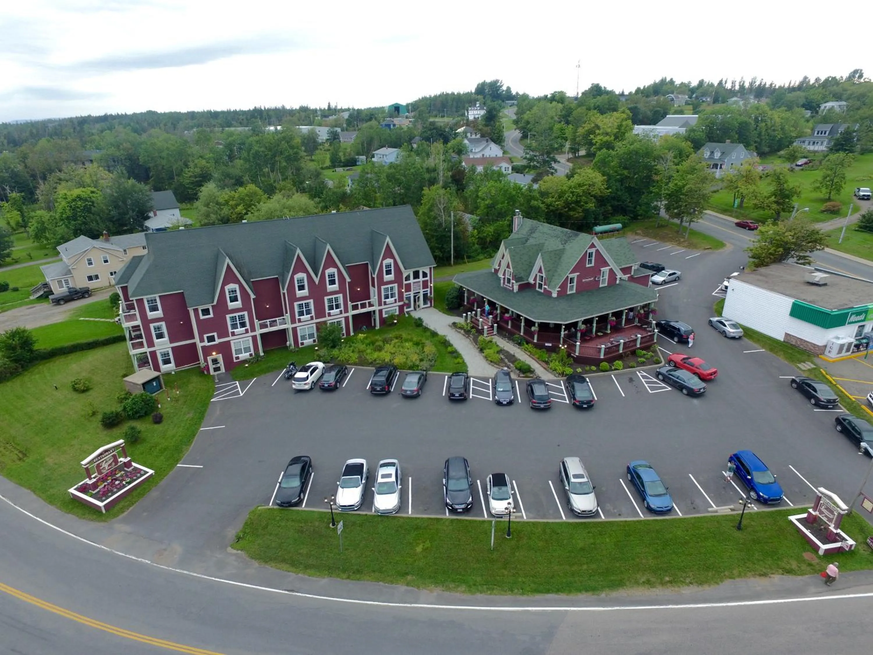 Nearby landmark in Lynwood Inn