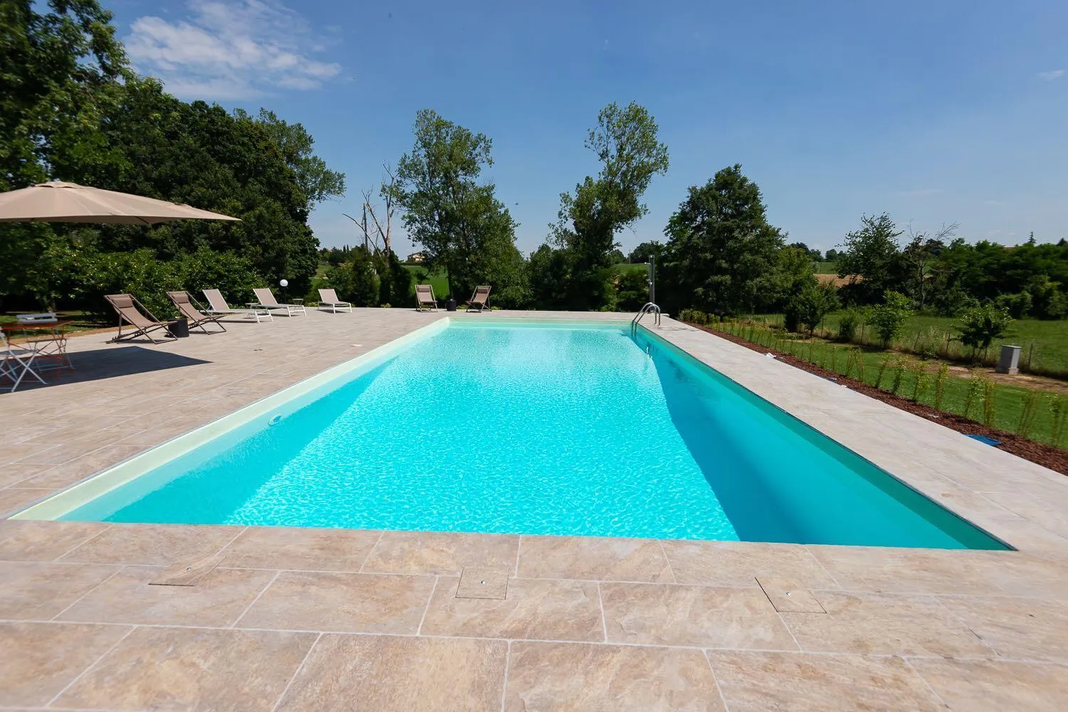 Swimming pool in Room&Breakfast Villa Angela