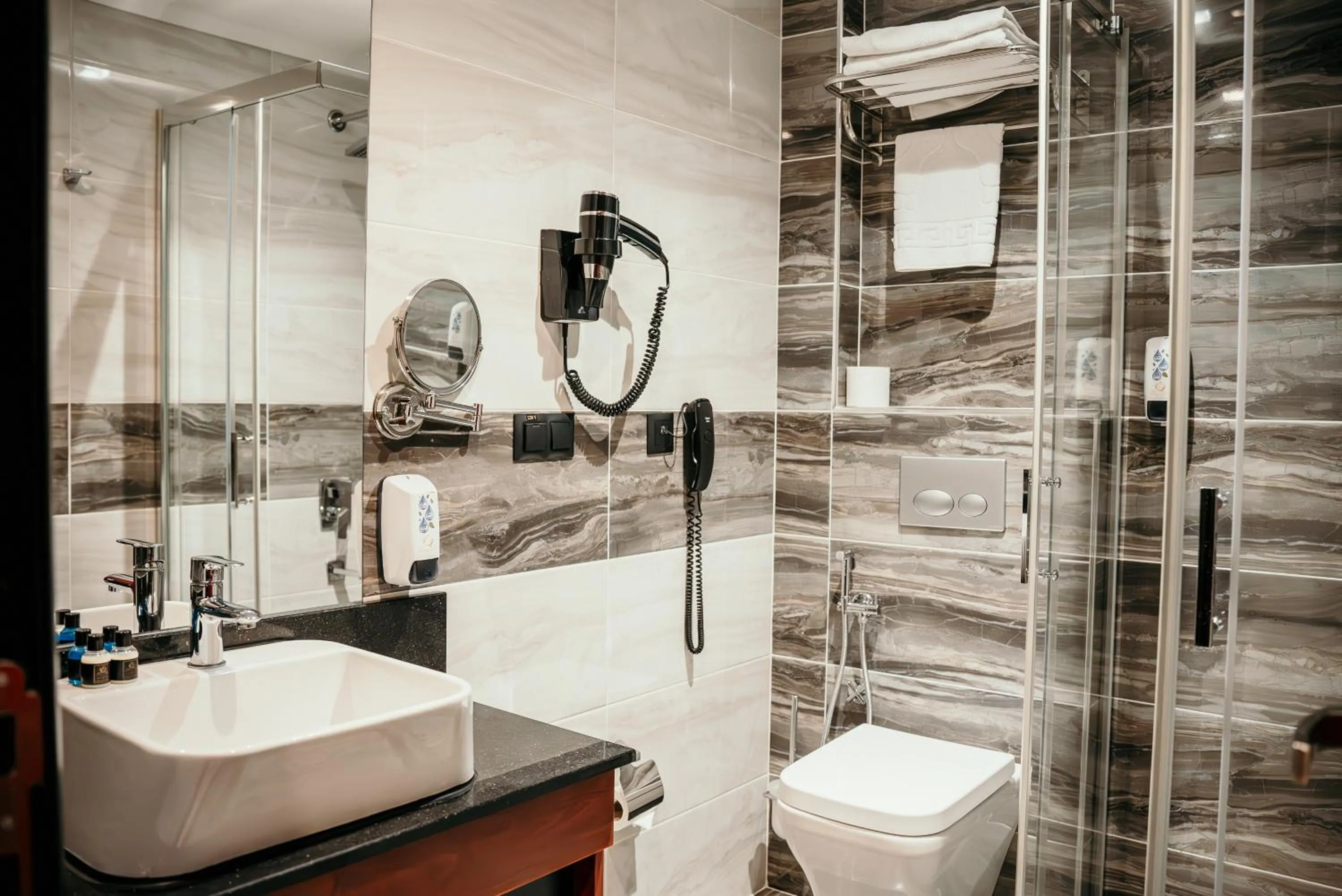 Bathroom in Grand Vaves Hotel