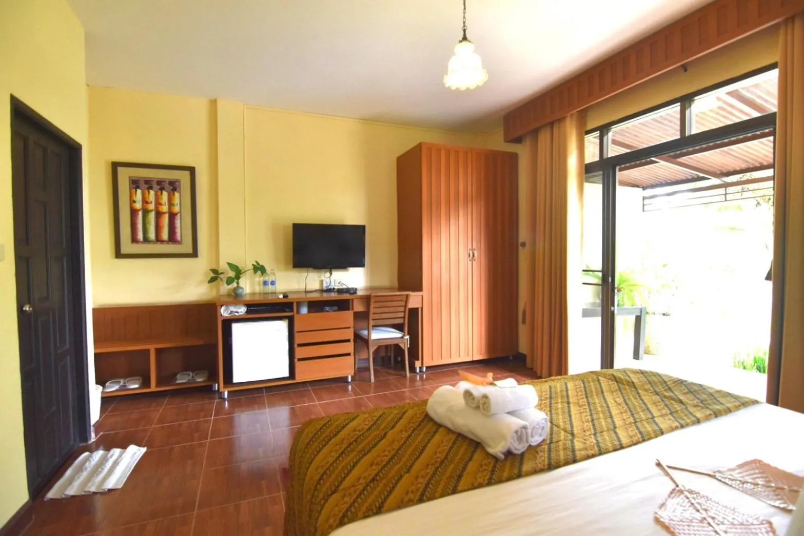 Bed in Villa Khao Phaengma