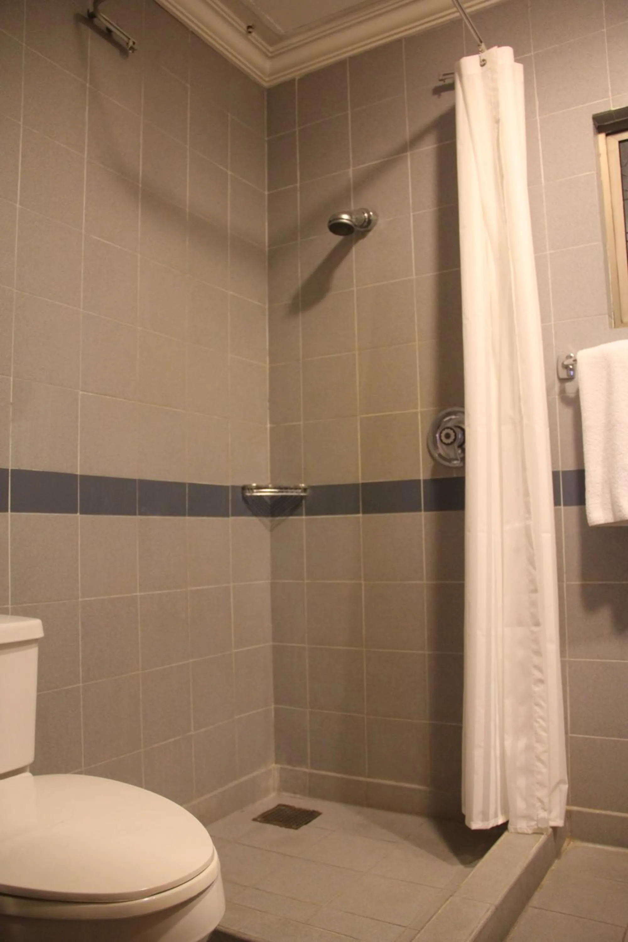 Bathroom in The Maple Suite