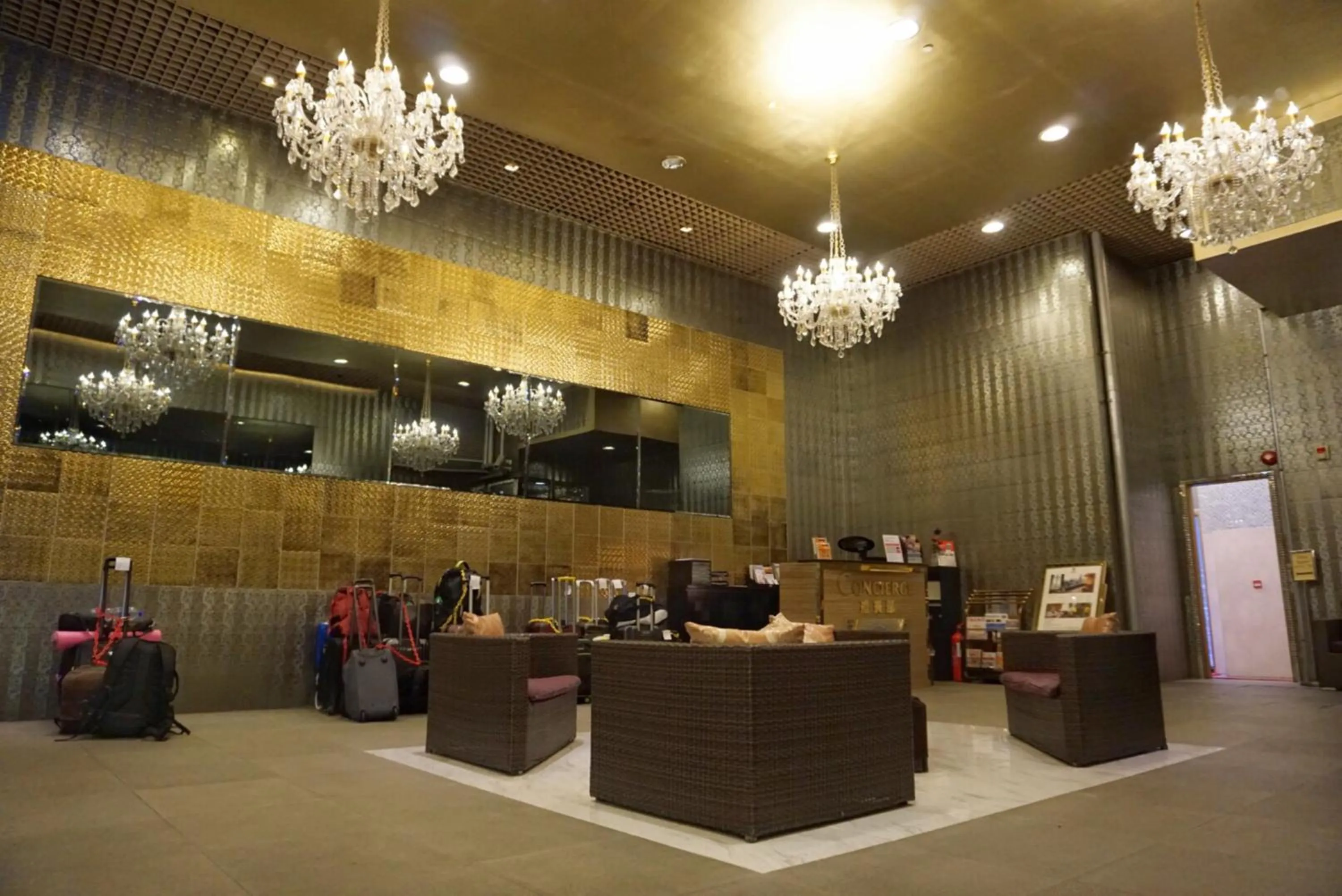 Lobby or reception in Best Western Hotel Causeway Bay
