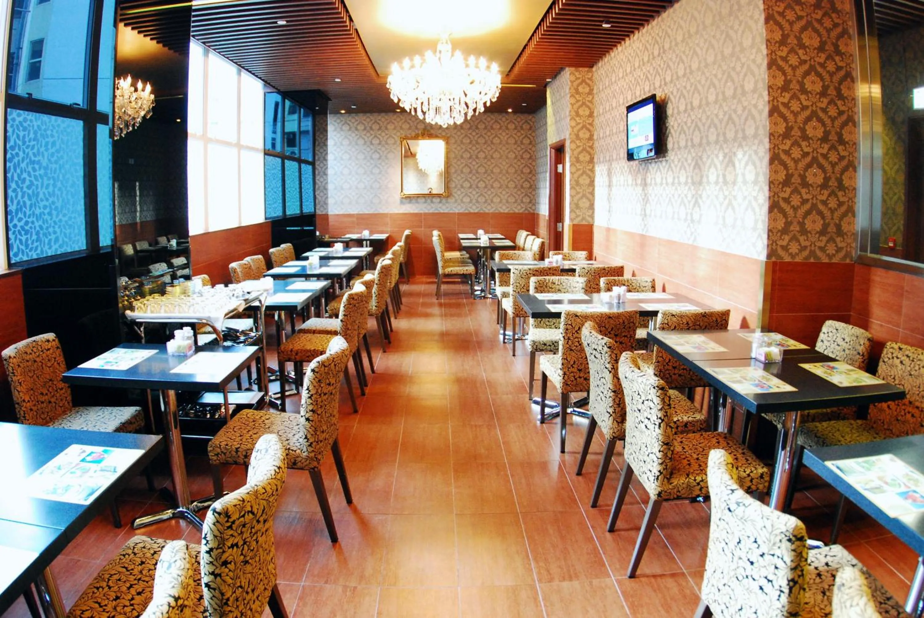 Restaurant/places to eat in Best Western Hotel Causeway Bay