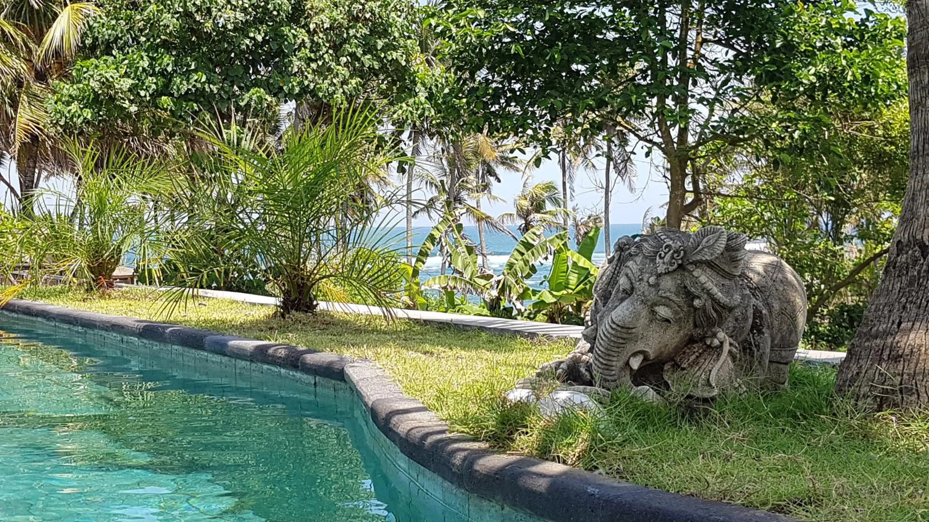 Swimming pool in Sejuk Beach Villas